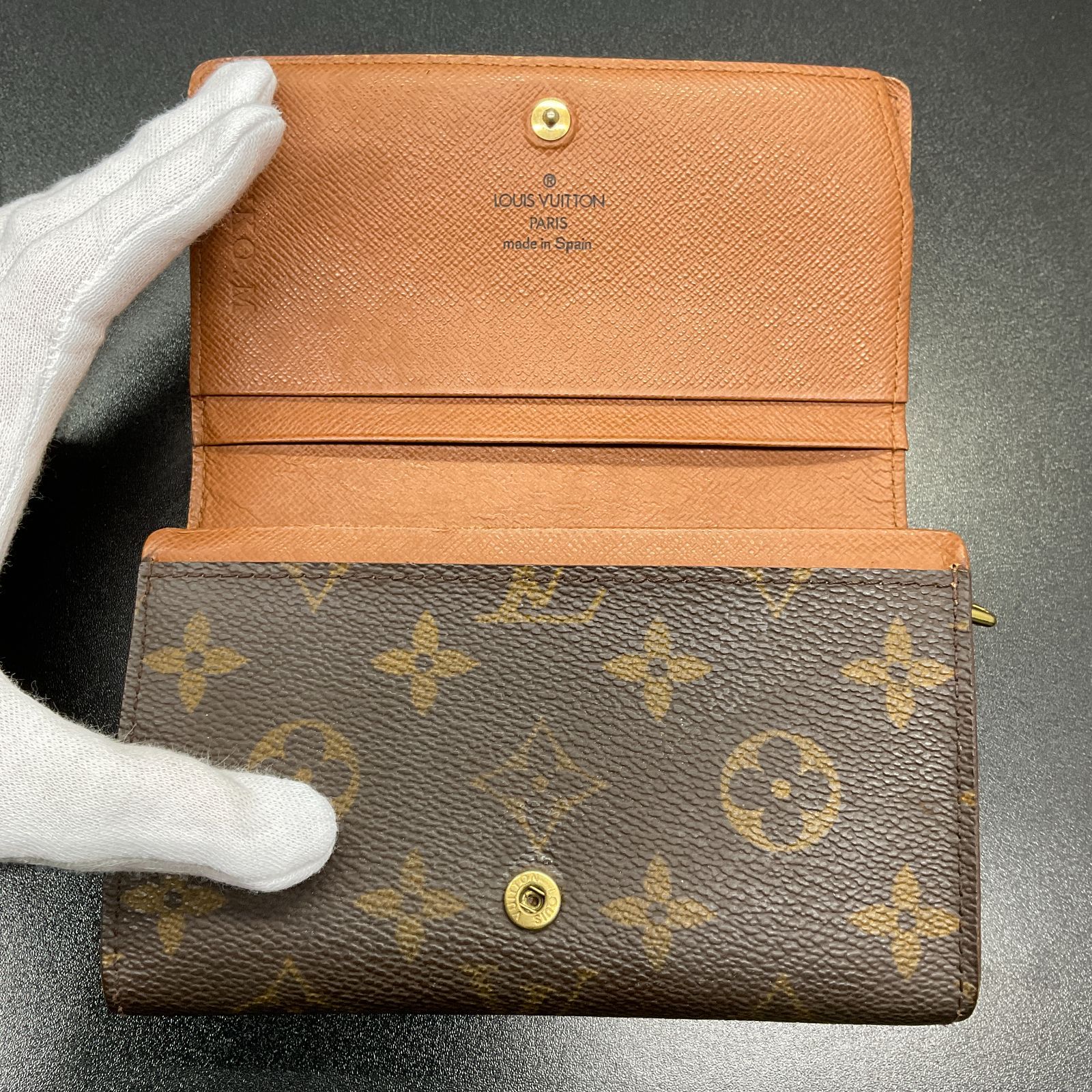 ルイヴィトン モノグラム 財布 ネーム入り B26052527 - メルカリ