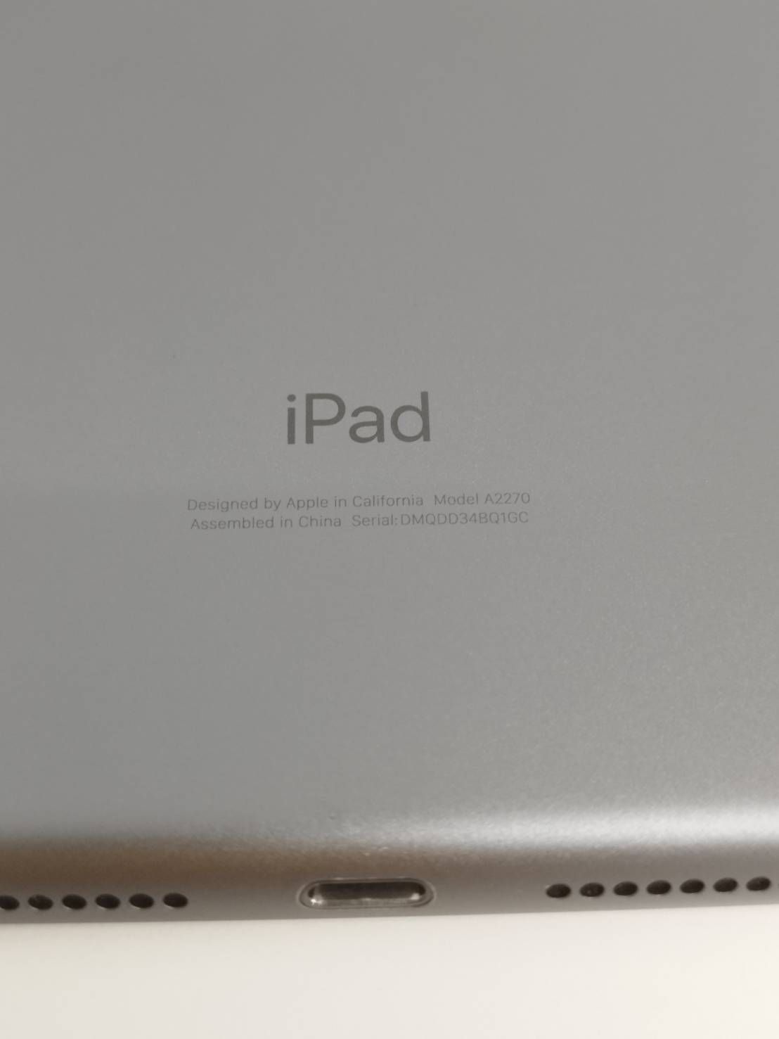 iPad 第8世代 10.2インチ 32GB バッテリー91%良品- メルカリ