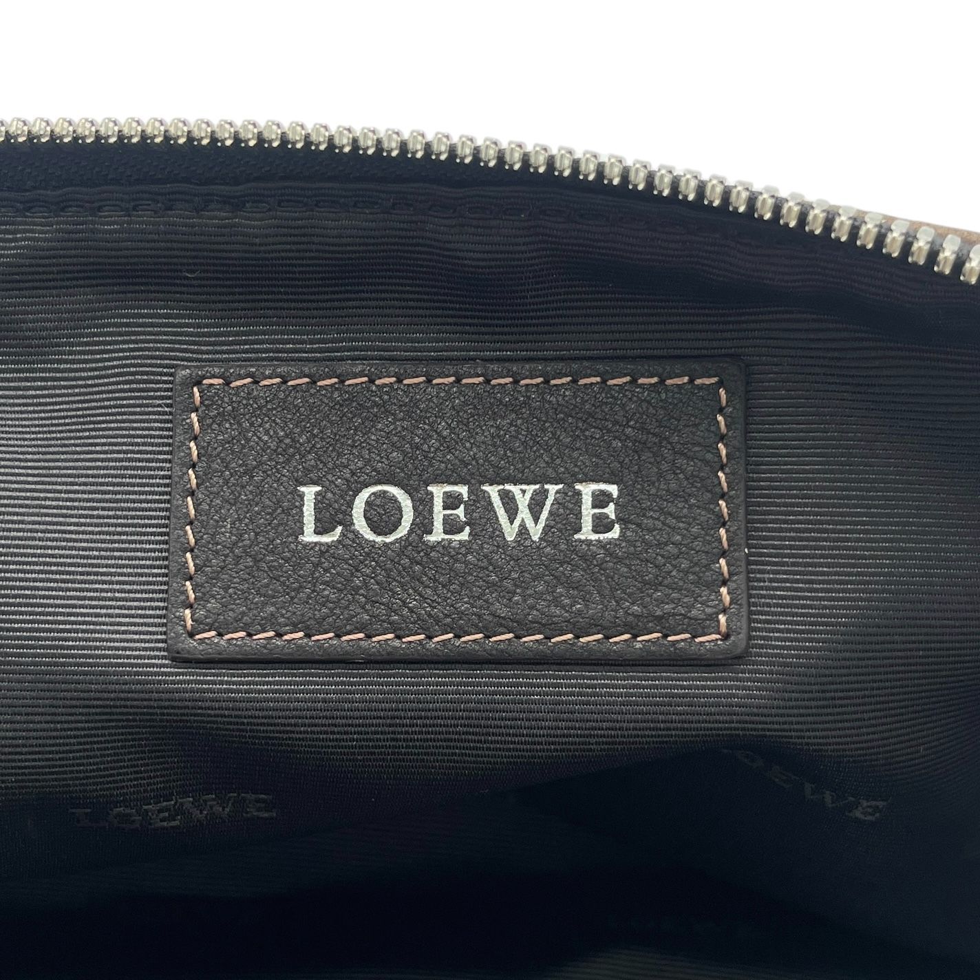 LOEWE ロエベ レザーポーチ アナグラム ナッパレザー ロゴ バッグ