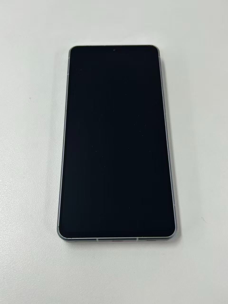 ジャンク】AQUOS R7 256GB シルバー - メルカリ