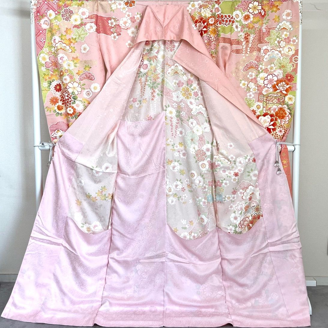 新古品 逸品 金彩加工 正絹 振袖 K1423 - メルカリ