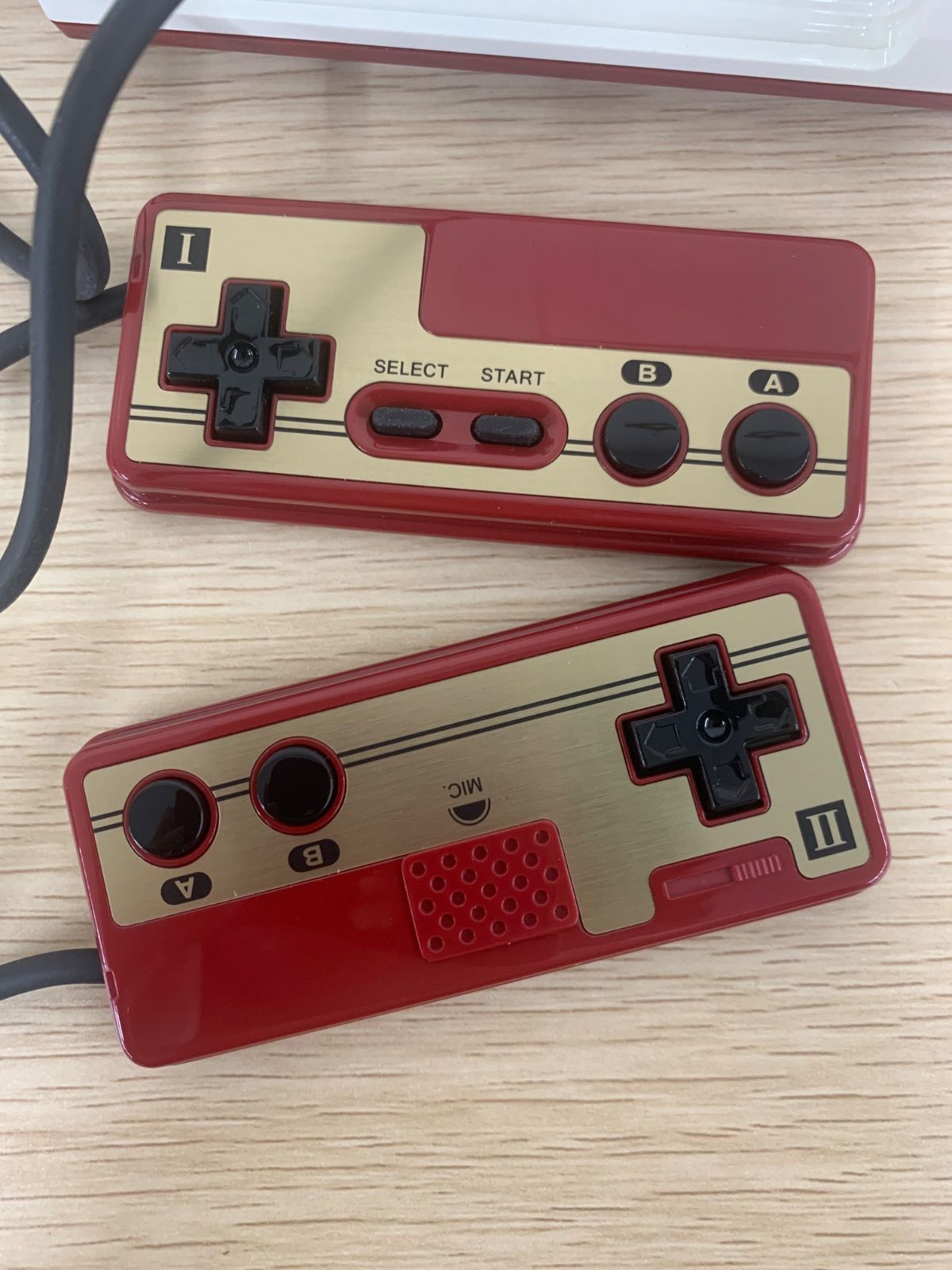 ！通電動作未確認 美品 ニンテンドークラシックミニ ファミリーコンピュータ 【ゲームソフト、ゲーム機5】【6.8】