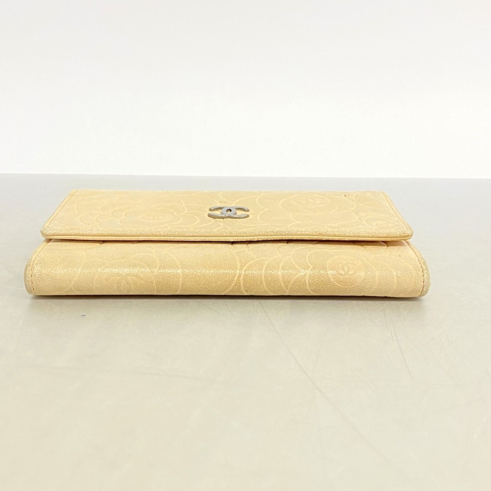 シャネル(Chanel) シャネル 財布 カメリア ラムスキン ベージュ 