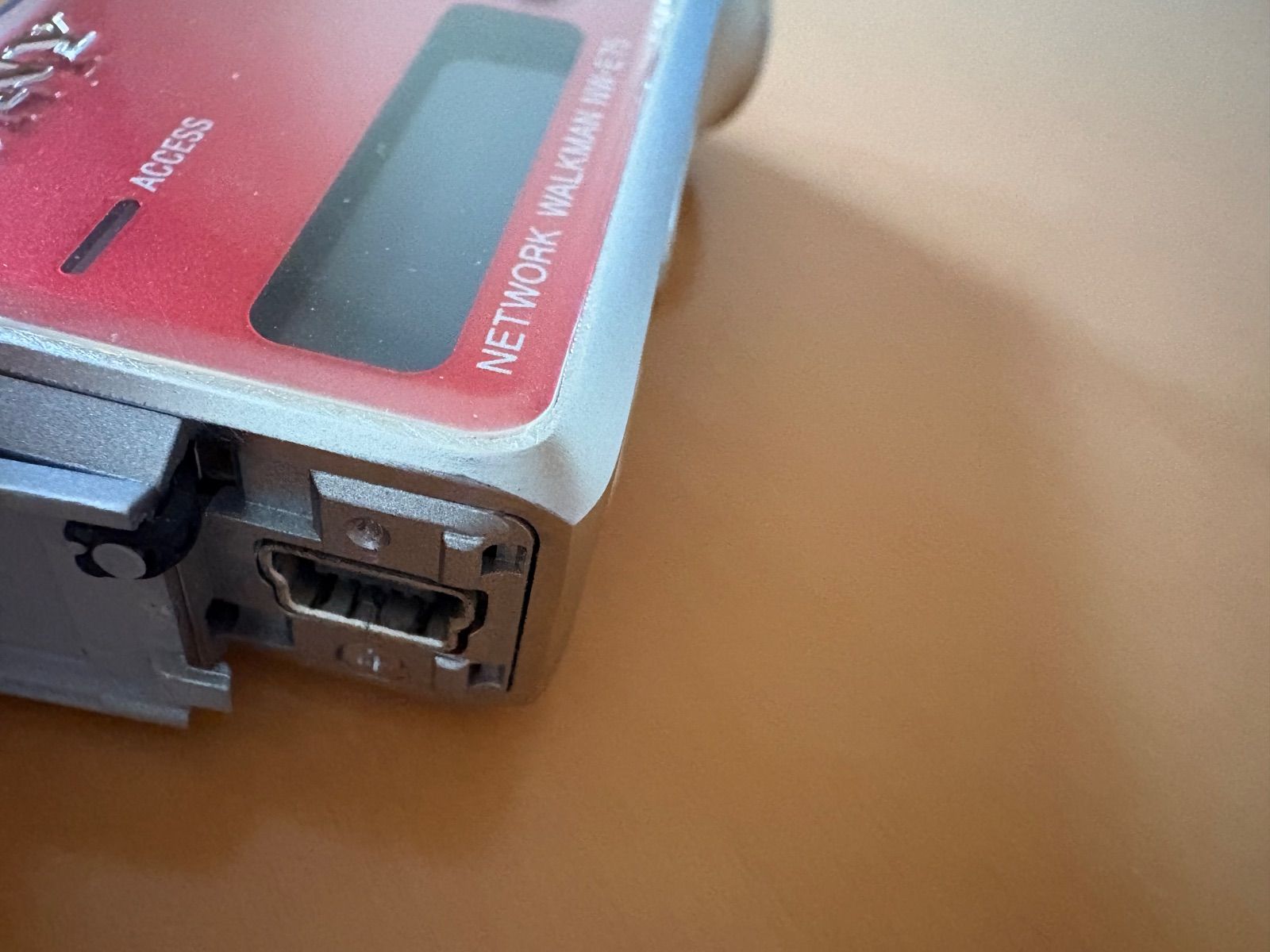 SONY ネットワークウォークマン NW-E75 レッド 単4電池駆動 希少貴重】ソニー ネットワークウォークマン NW-E75 - メルカリ