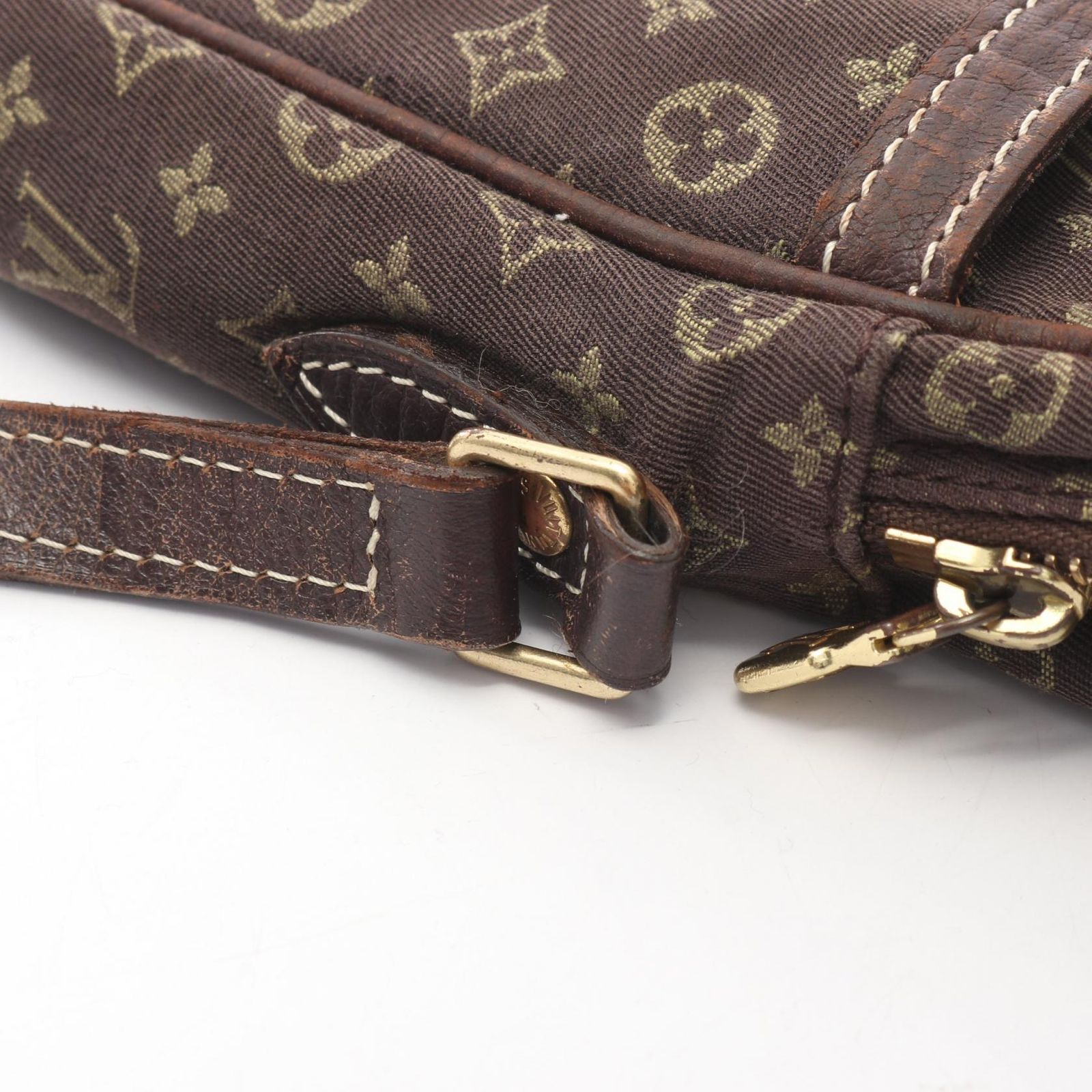 LOUIS VUITTON ルイ・ヴィトン ポシェット ダヌーブ モノグラム 
