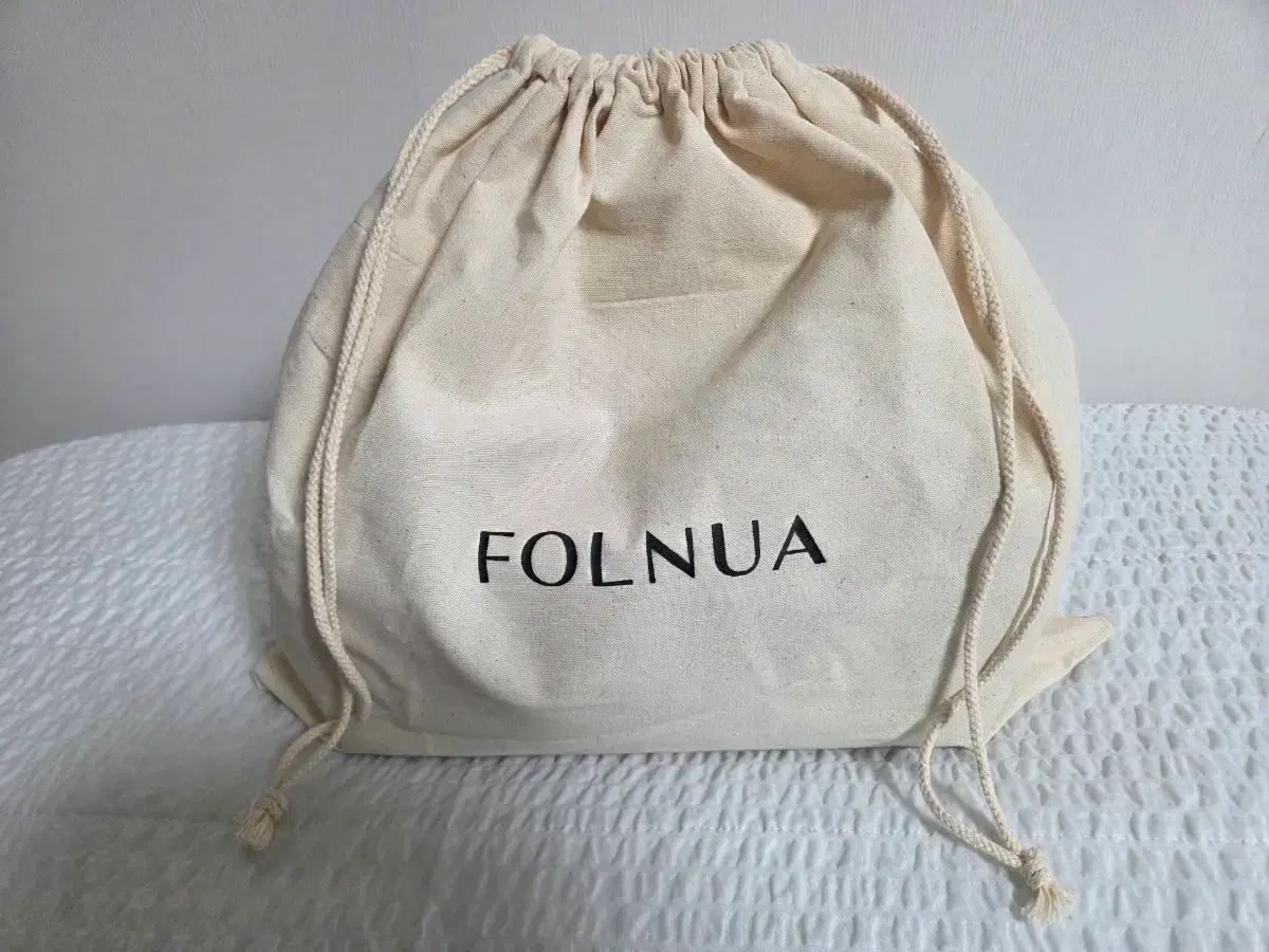 FOLNUA ハンドバッグ