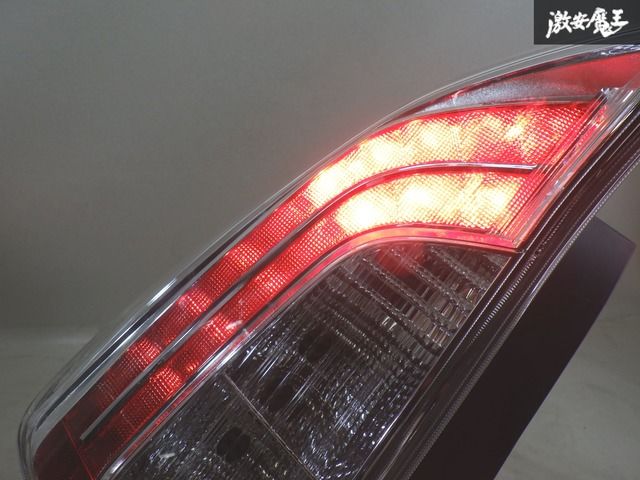 LED点灯OK】 トヨタ 純正 ZVW30 30 プリウス 後期 LED テールランプ