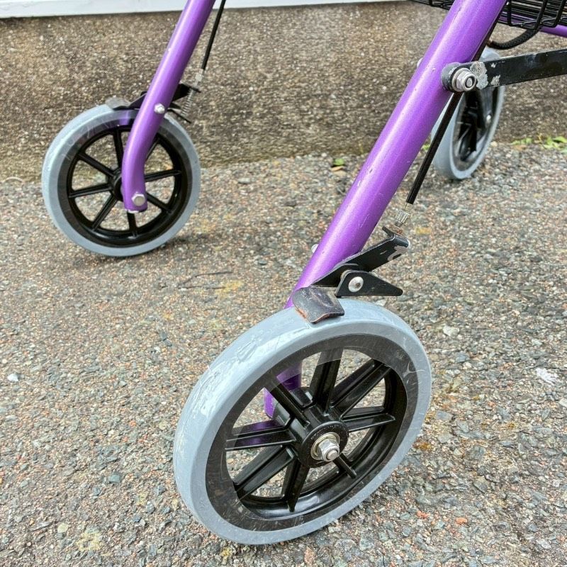竹虎 ヒューマンケア ハッピーミニ 歩行器 歩行車 バスケット付き 529K