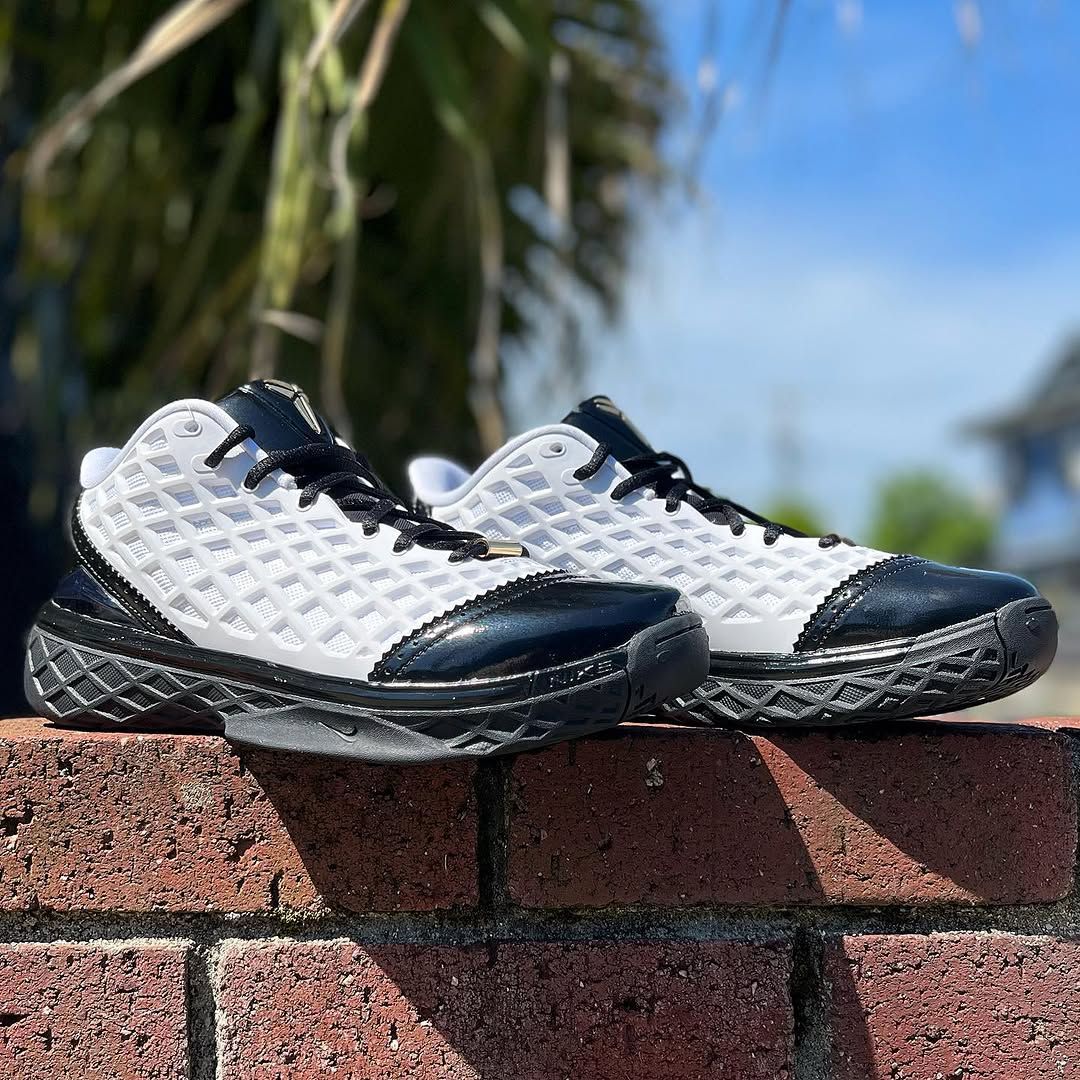 NIKE KOBE 3 LOW PROTRO 'MAMBACITA' ナイキ コービー 3 ローカット