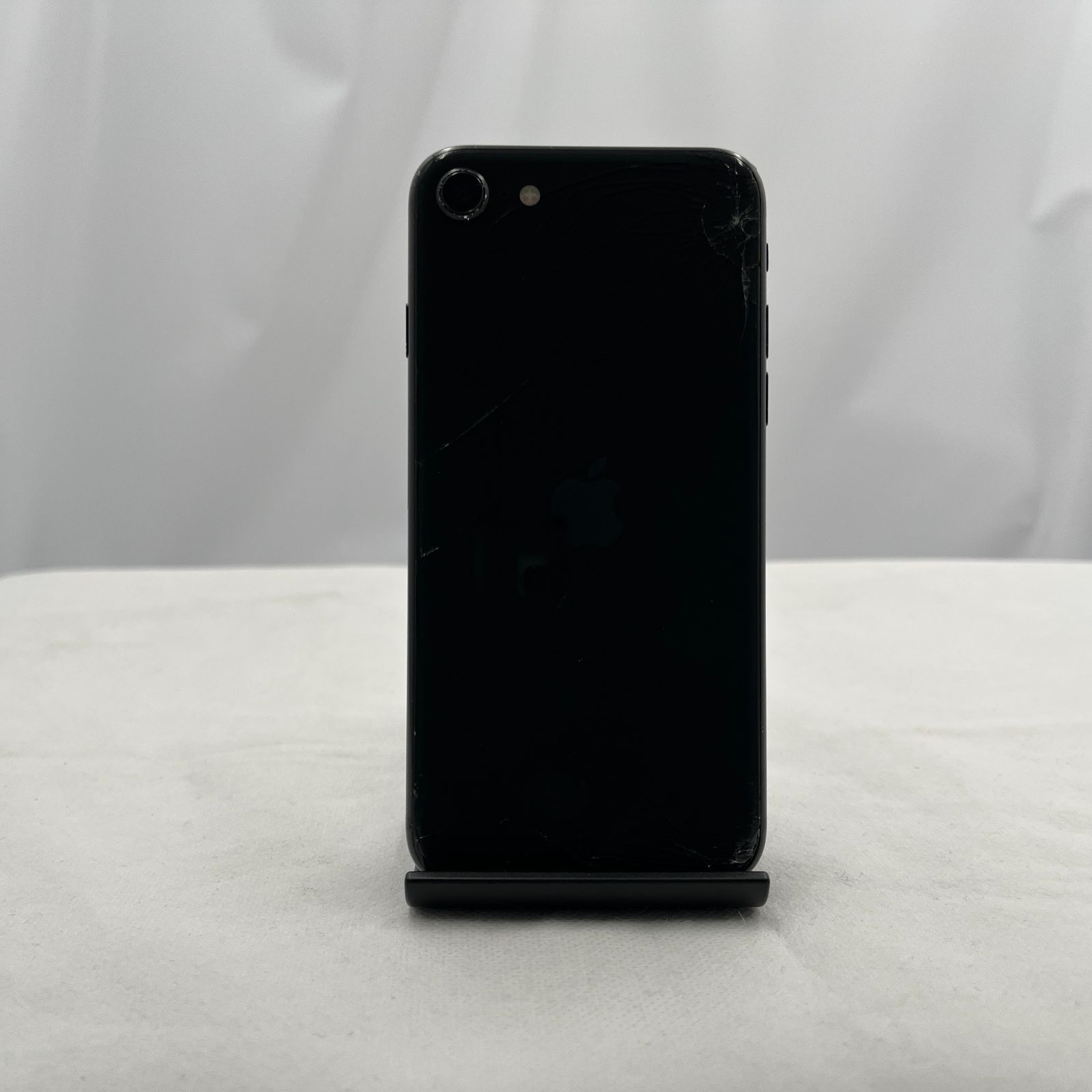 ジャンク iPhoneSE2 128GB 黒 MHGT3J/A 判定○ 反応不良 ☆ジャンク☆iPhone SE 第2世代 64GB MHGP3J/A SIMフリー ブラック