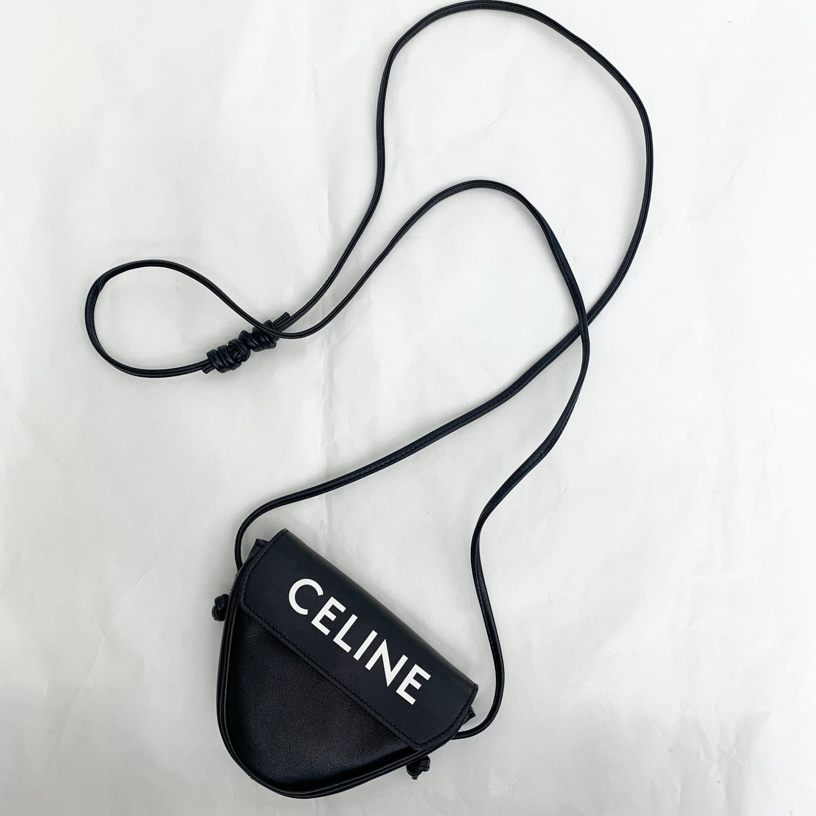 ほぼ未使用 CELINE セリーヌ ヴィンテージ サークルロゴ 金具 レザー 