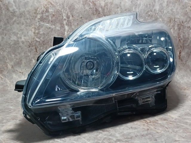 コーティング済 プリウス ZVW30 左ヘッドランプ・ヘッドライト S LED