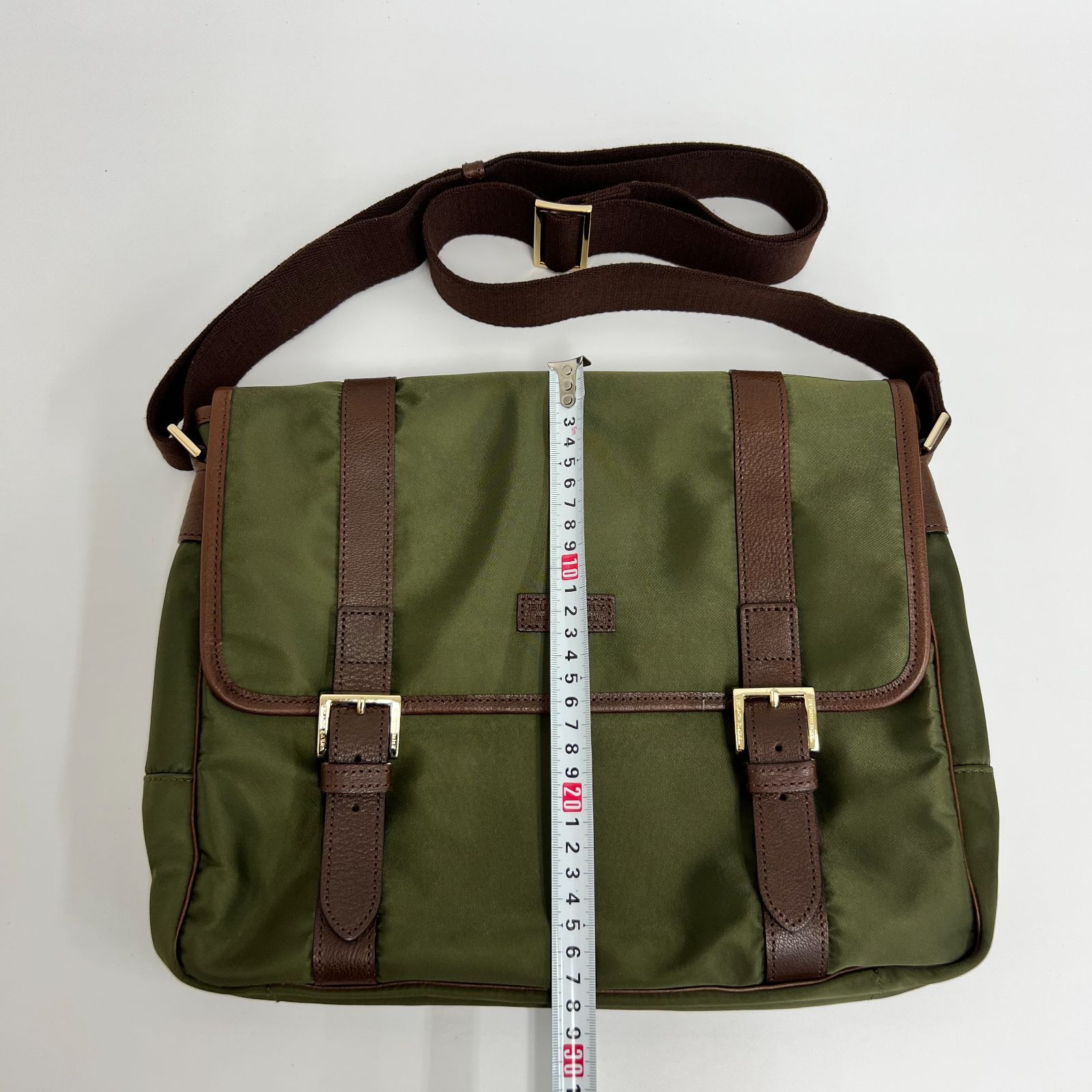 【極美品】バーバリーブラックレーベル メッセンジャーバッグ ナイロン 茶(0153 ) 【極美品】バーバリーブラックレーベル メッセンジャーバッグ ナイロン 茶(0153 )