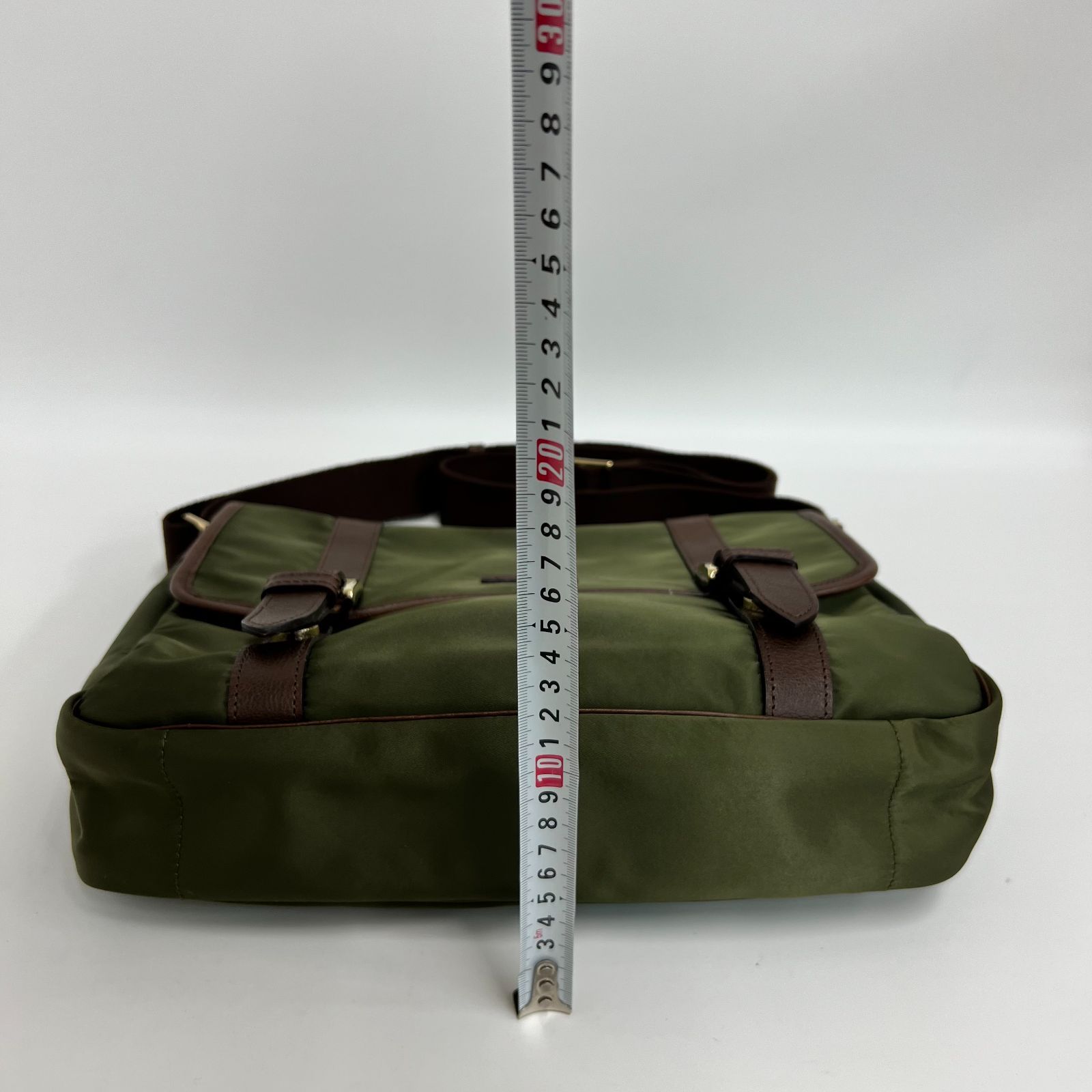 【極美品】バーバリーブラックレーベル メッセンジャーバッグ ナイロン 茶(0153 ) 【極美品】バーバリーブラックレーベル メッセンジャーバッグ ナイロン 茶(0153 )
