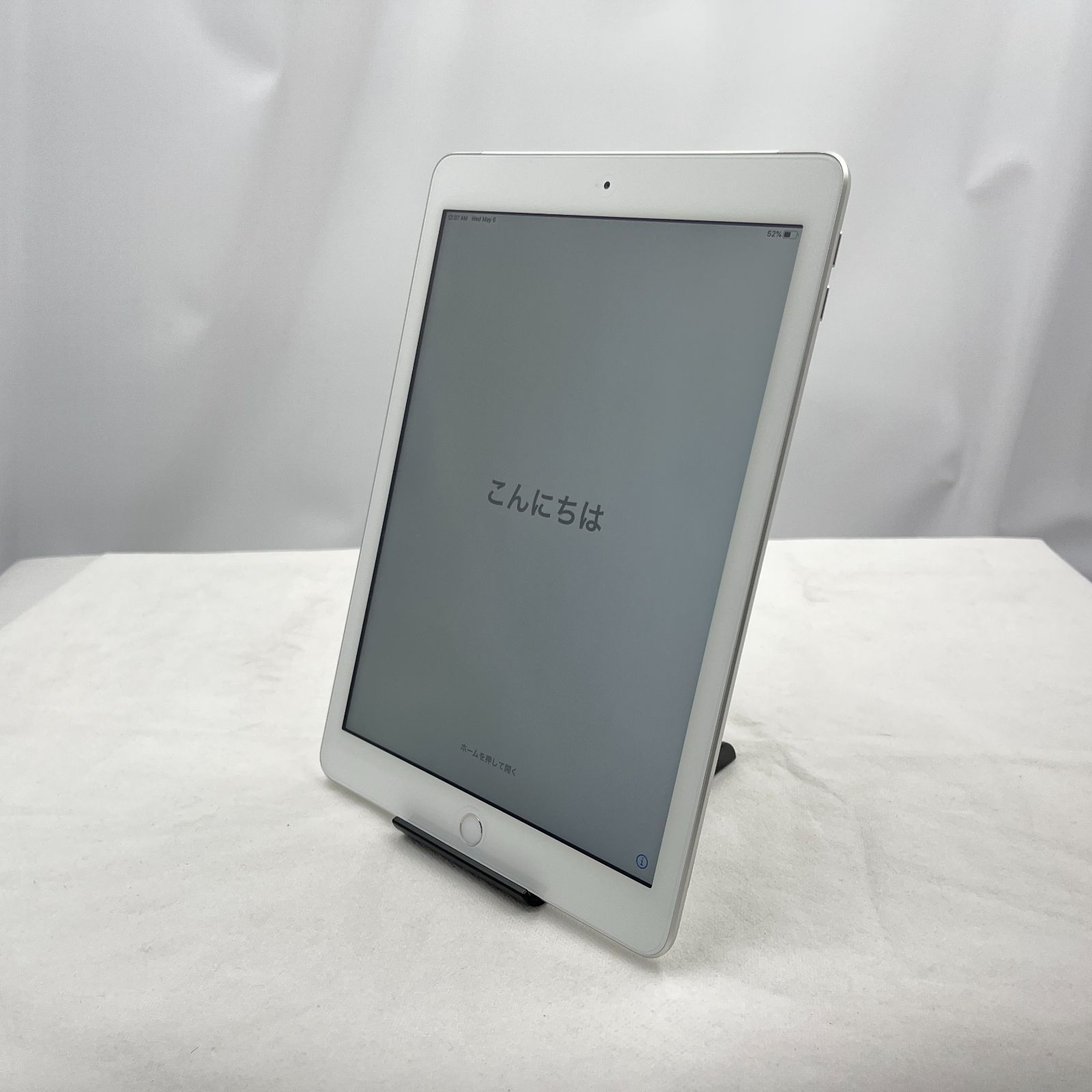 iPad 第5世代 32GB SIMフリー シルバー 起動OK バッテリー90% - メルカリ