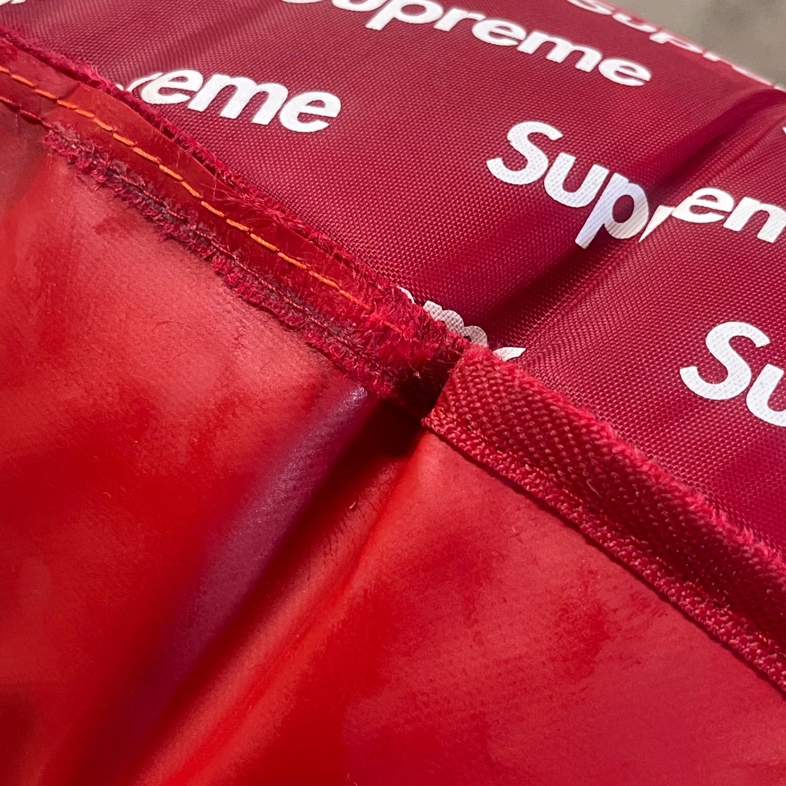 NPA】Supreme シュプリーム スノーチューブ 浮き輪 - メルカリ