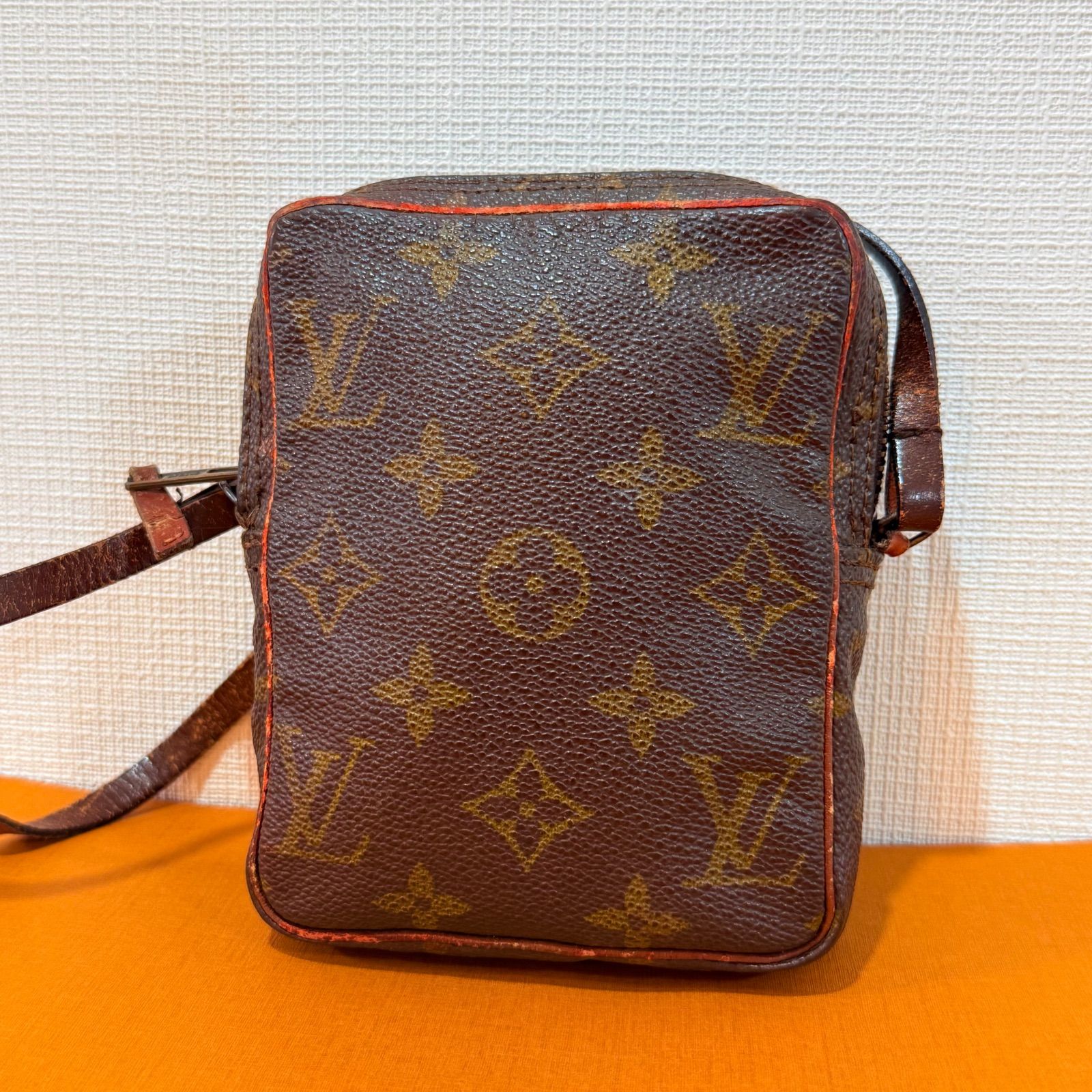 LOUIS VUITTON ルイヴィトン ミニダヌーブ モノグラム バック - メルカリ