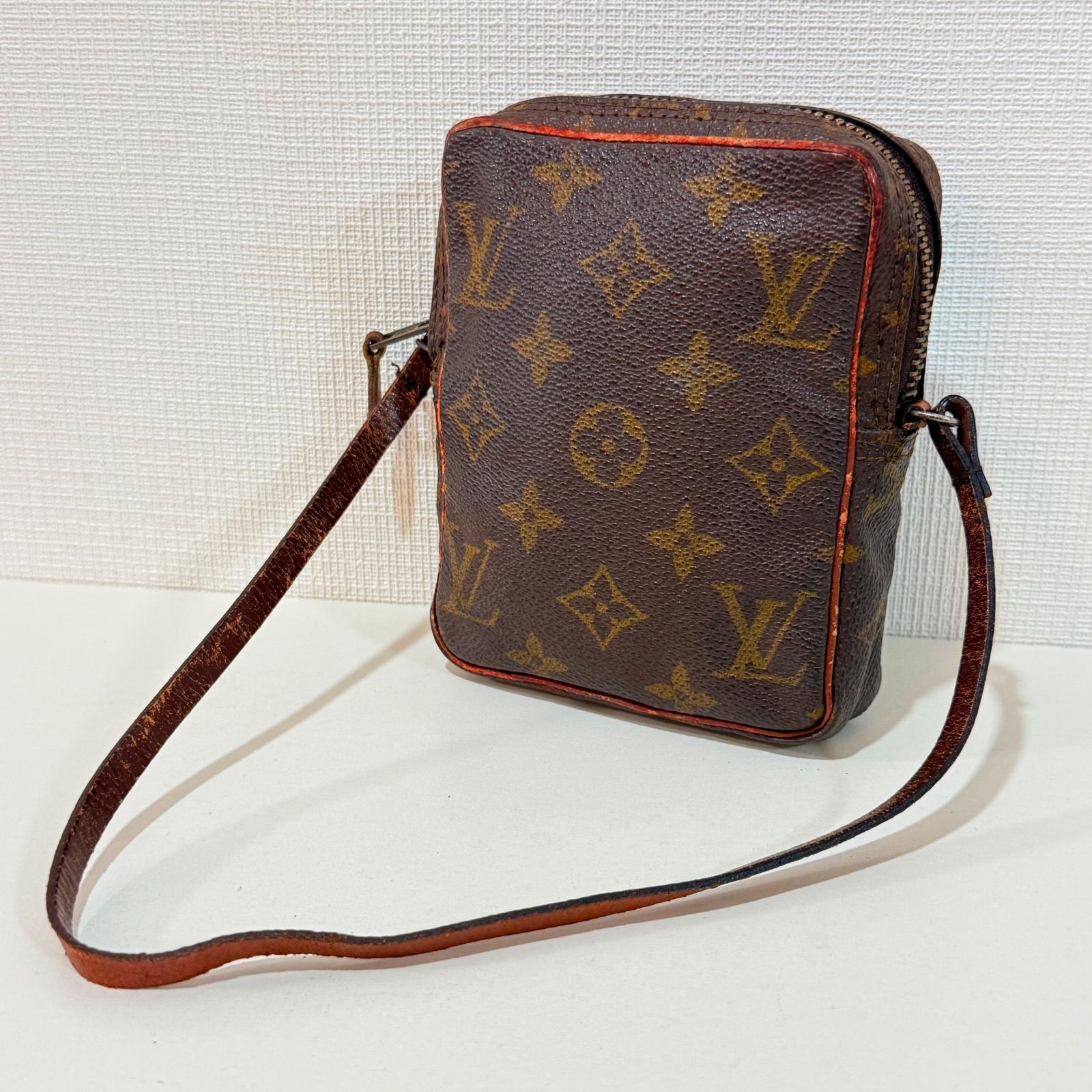 LOUIS VUITTON ルイヴィトン ミニダヌーブ モノグラム バック - メルカリ