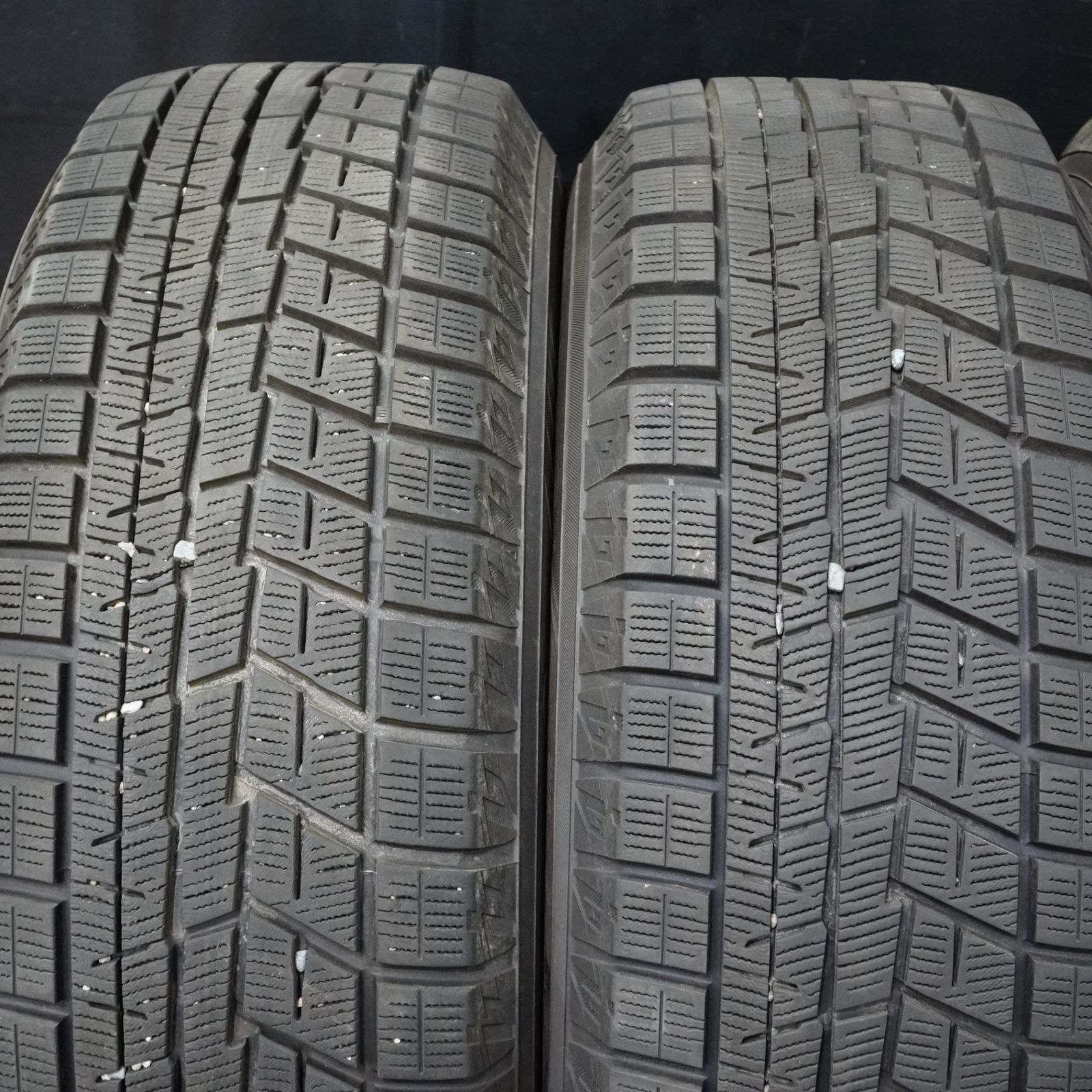 条件付送料込★新品ヨコハマスタッドレス★iG60　215/60R16★ヴェゼル 2024年製 スタッドレス 8～9分山 ヨコハマ iceGUARD iG60 215/60R16 4