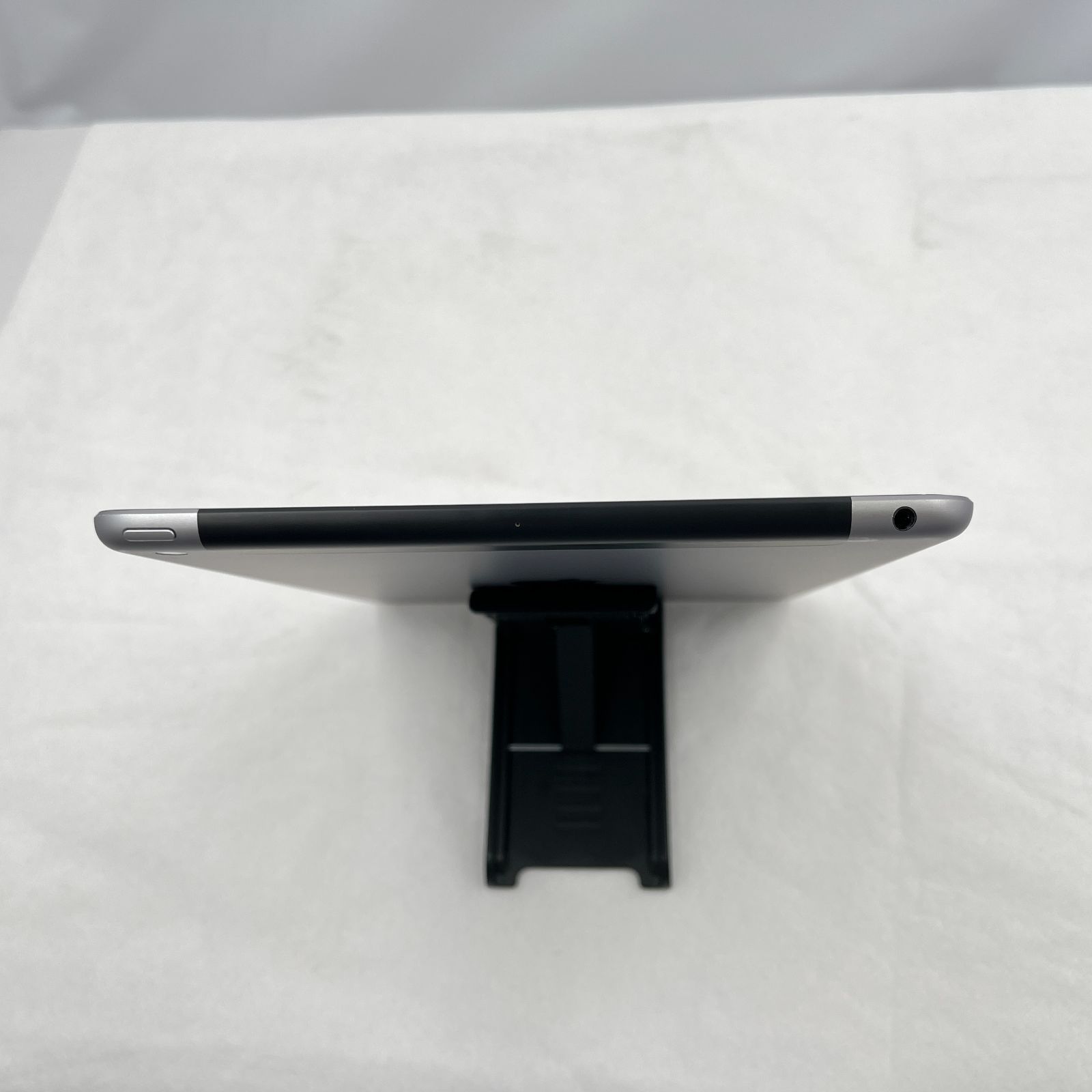 ☆ジャンク☆iPad 第6世代 Wi-Fi+Cellular 32GB MR6N2J/A SIMフリー