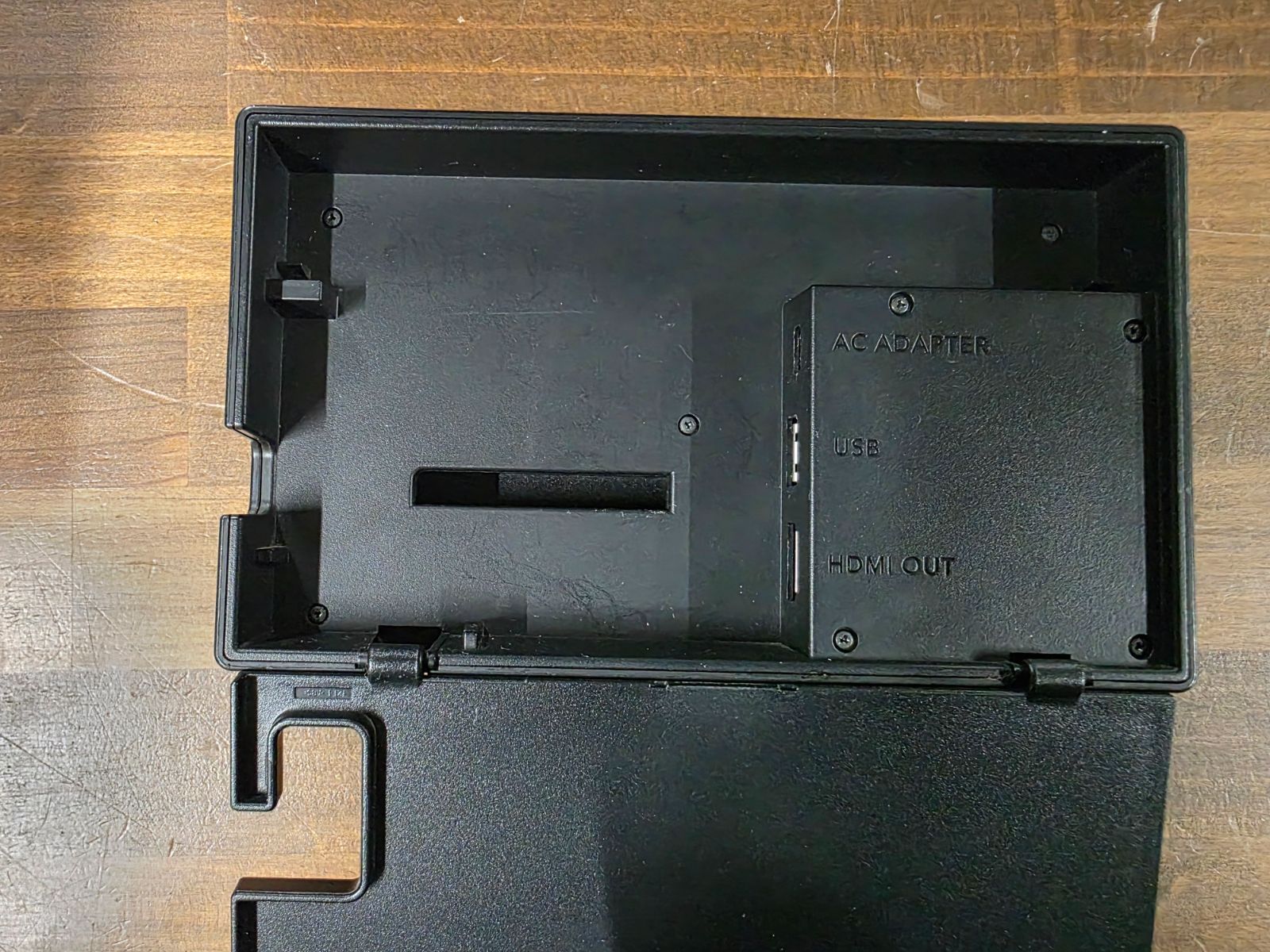すぐ遊べるセット】Nintendo Switch 本体 ＋ スマブラ付き 初期型(傷