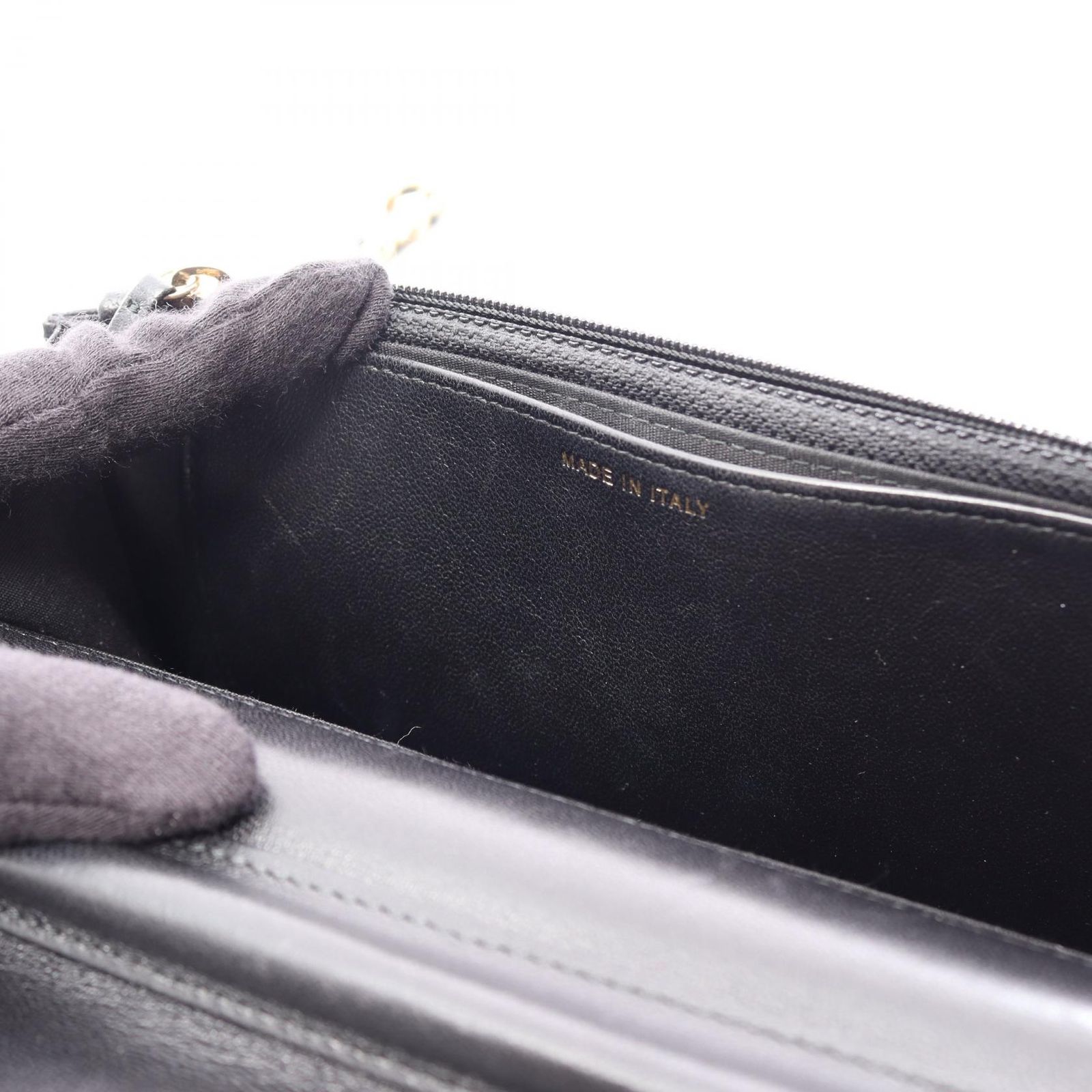 シャネル CHANEL ショルダーバッグ Vステッチ A84362 ブラック
