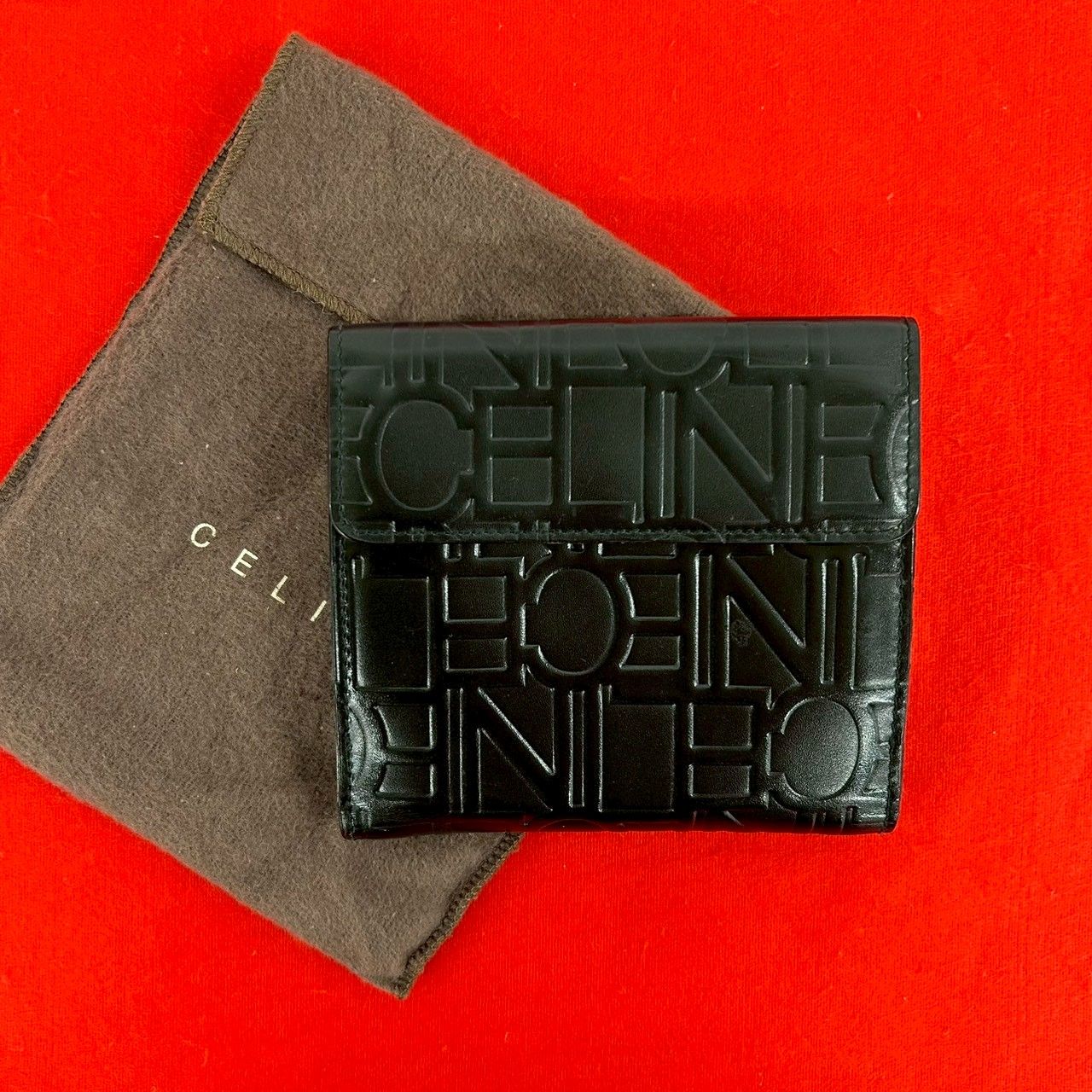 未使用保管品 保存袋付き CELINE セリーヌ ロゴ エンボス レザー 本革