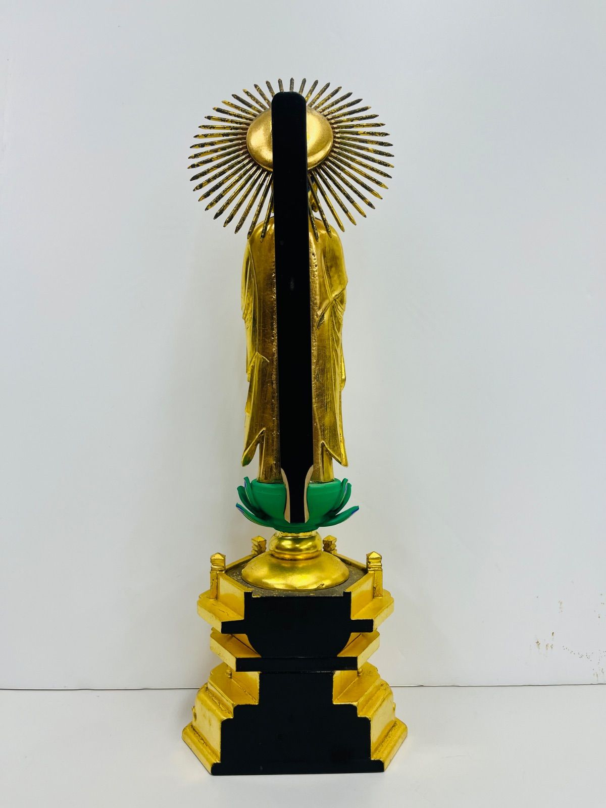 仏壇　阿弥陀如来　立像　金箔　仏像　肌粉