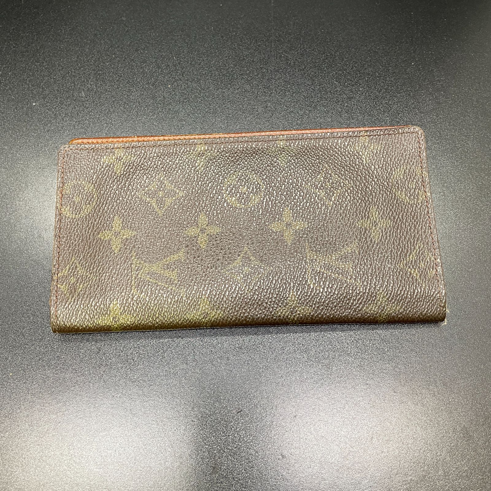 ルイヴィトン モノグラム 財布 B26052478