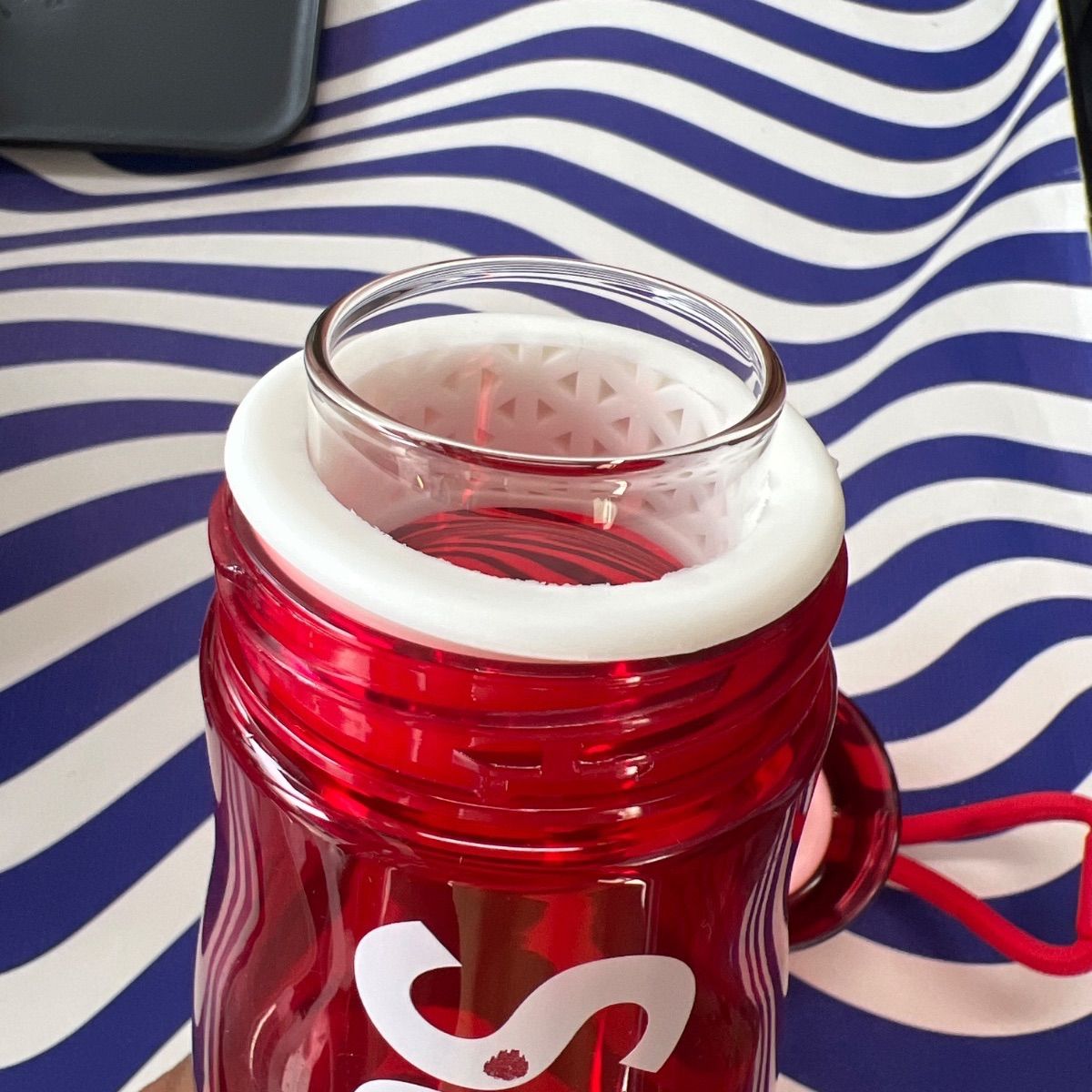Supreme 21SS Zoku® Glass Core 16 oz. Bottle シュプリーム 水筒