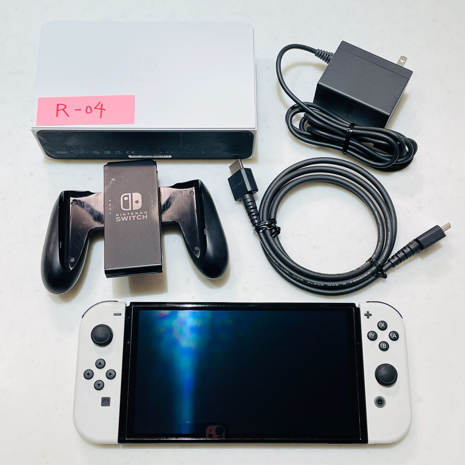 Nintendo Switch 本体 初期化済み 動作確認済み Nintendo Switch 有機ELモデル ホワイト 2022年製 動作確認済み 初期化