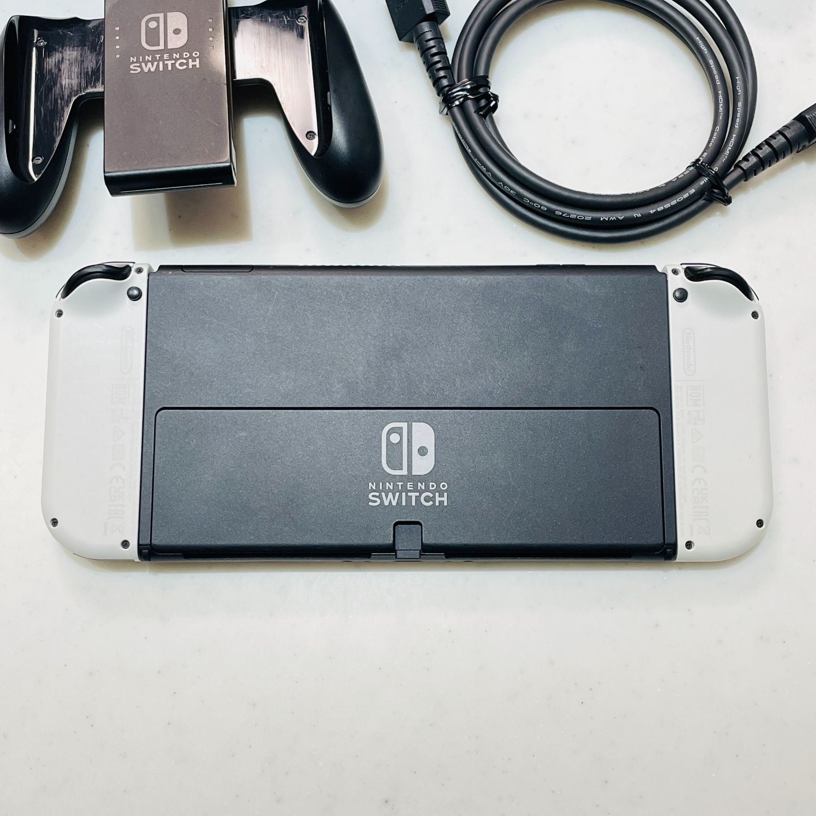 Nintendo Switch 有機ELモデル ホワイト 2022年製 動作確認済み 初期化