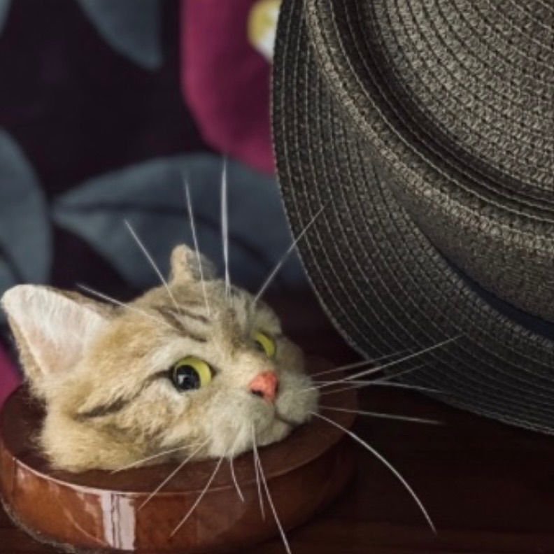 穴から顔を出す猫 猫 ねこ ネコ ハンドメイド 置物 癒し インテリア リアル かわいい 茶トラ