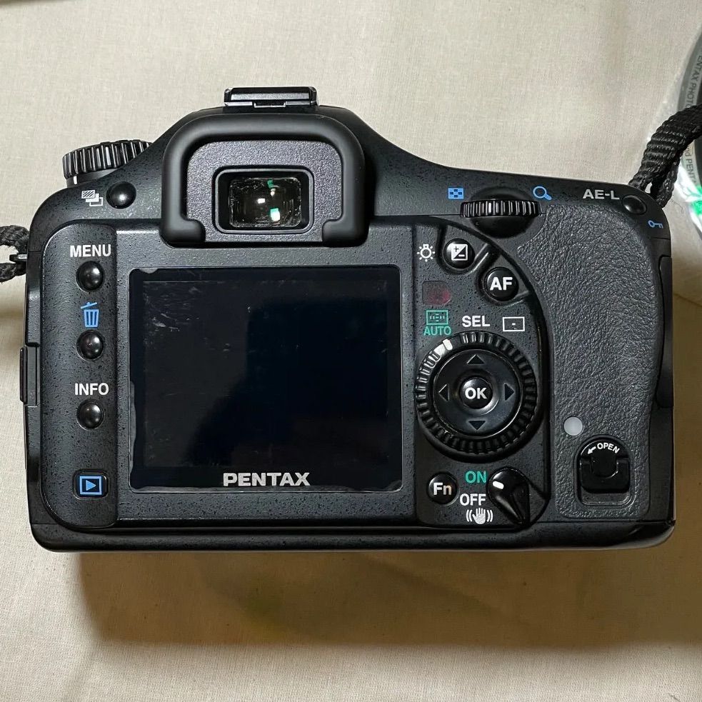 【動作確認済】PENTAX K10D ボディ 通電シャッターOK ストロボ発光… カメラ 【動作確認済】PENTAX K10D ボディ 通電シャッターOK ストロボ