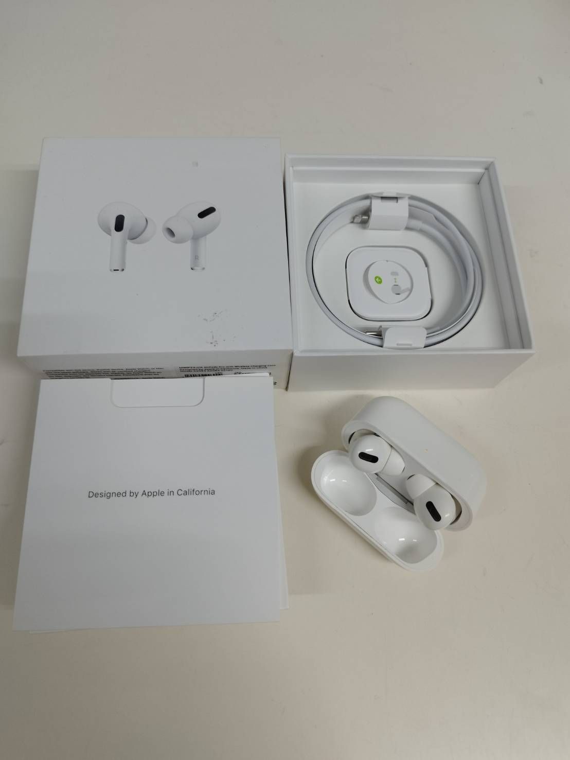 正規品】Apple AirPods Pro 第1世代/A2083,A2084,A2190/ワイヤレス