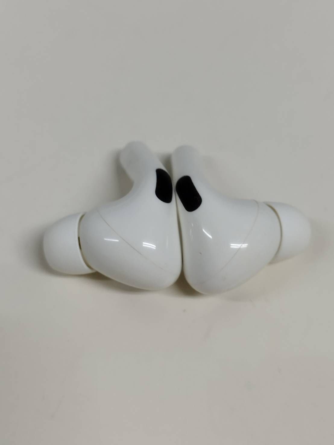 正規品】Apple AirPods Pro 第1世代/A2083,A2084,A2190/ワイヤレス