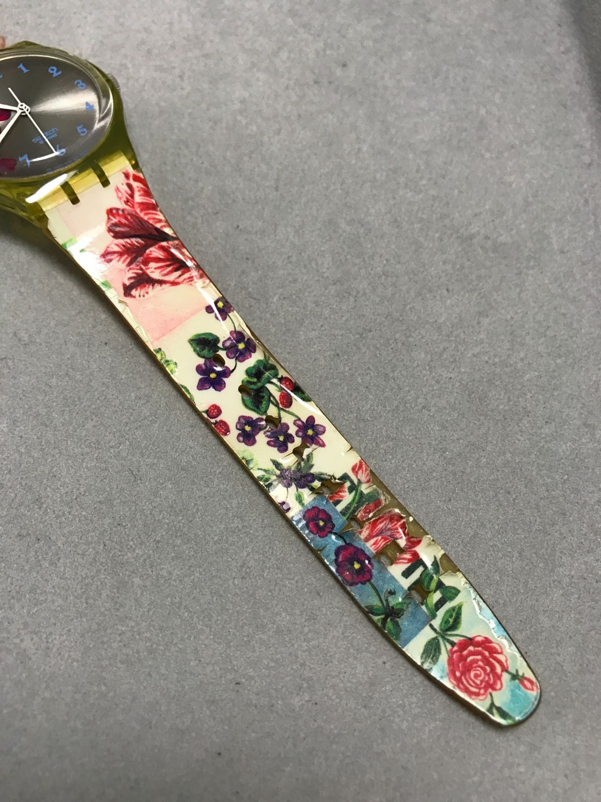 稼働品 swatch スウォッチ 腕時計 ジャンク品 花柄 4839 - メルカリ