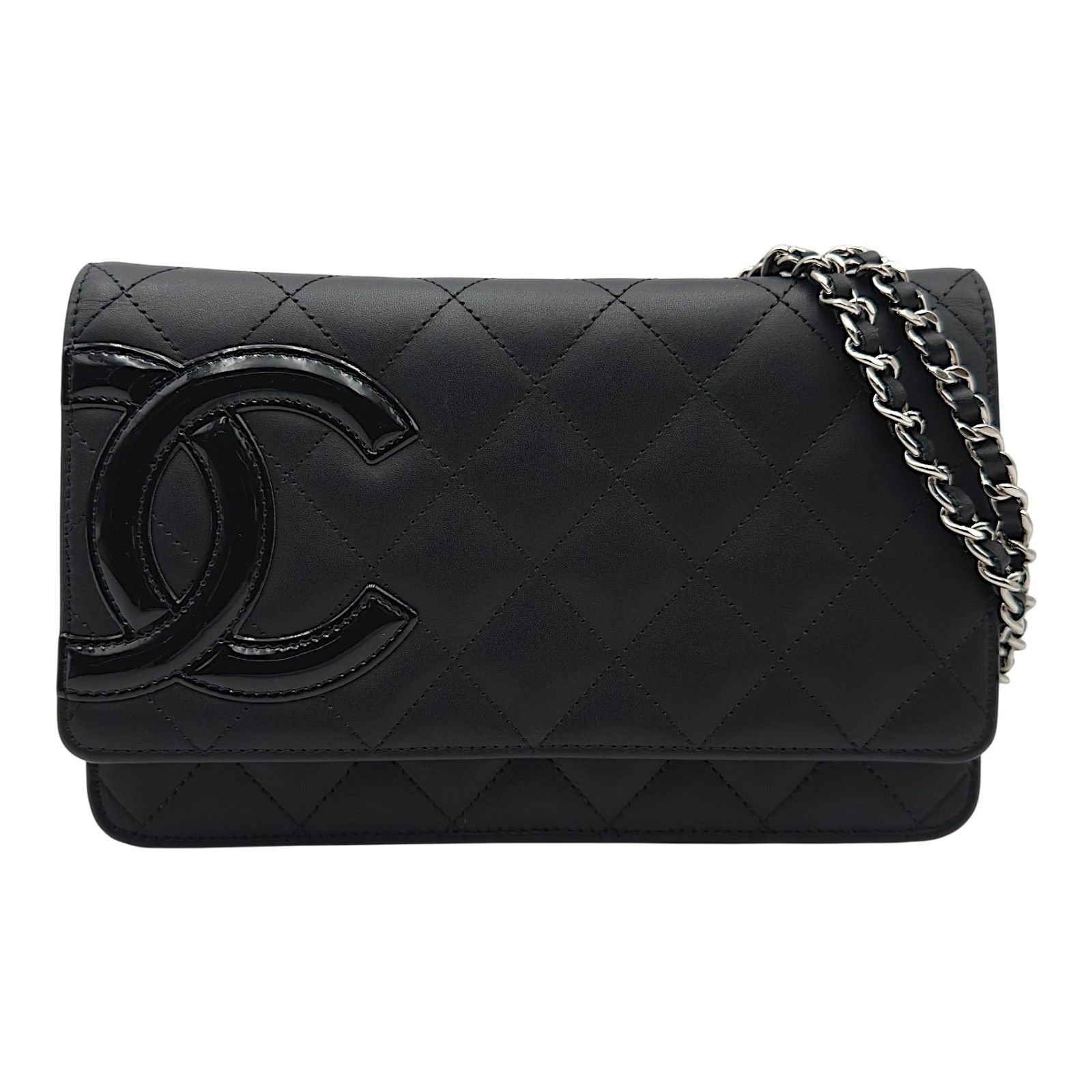 シャネル　カンボンライン　二つ折り財布　黒　ラムスキン　チェーンウォレット シャネル CHANEL カンボンライン チェーンウォレット A46646 16番台