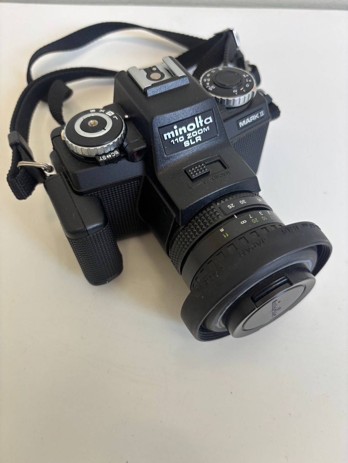 작동 미확인 미놀타 미놀타 110 줌 SLR MARK II 110 (필름 카메라 스트랩 및 렌즈 캡 포함)