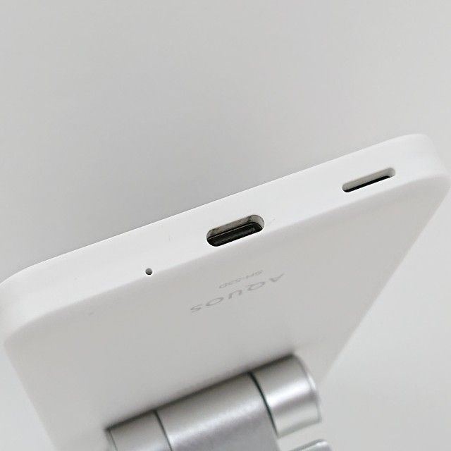 AQUOS wish3 SH-53D ドコモ ホワイト 送料無料 本体 c20396 - メルカリ