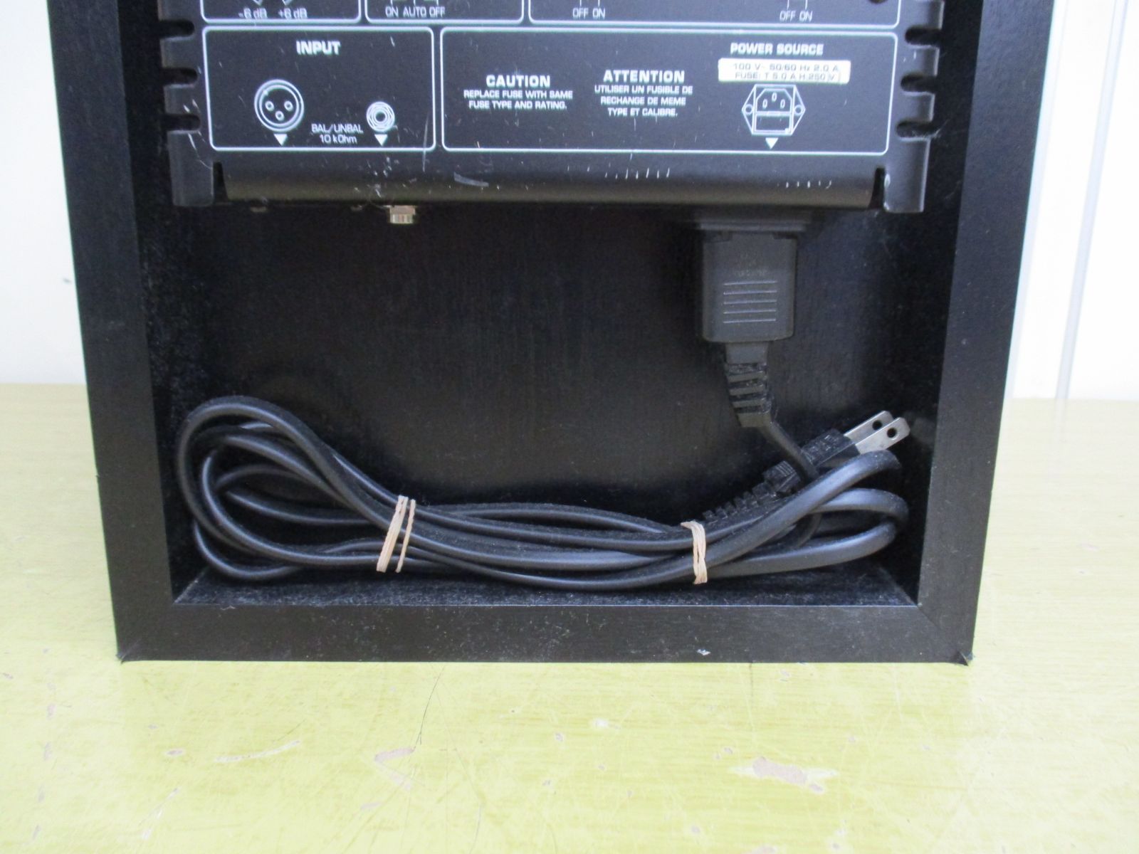B241 BEHRINGER TRUTH B2031A スピーカー - メルカリ