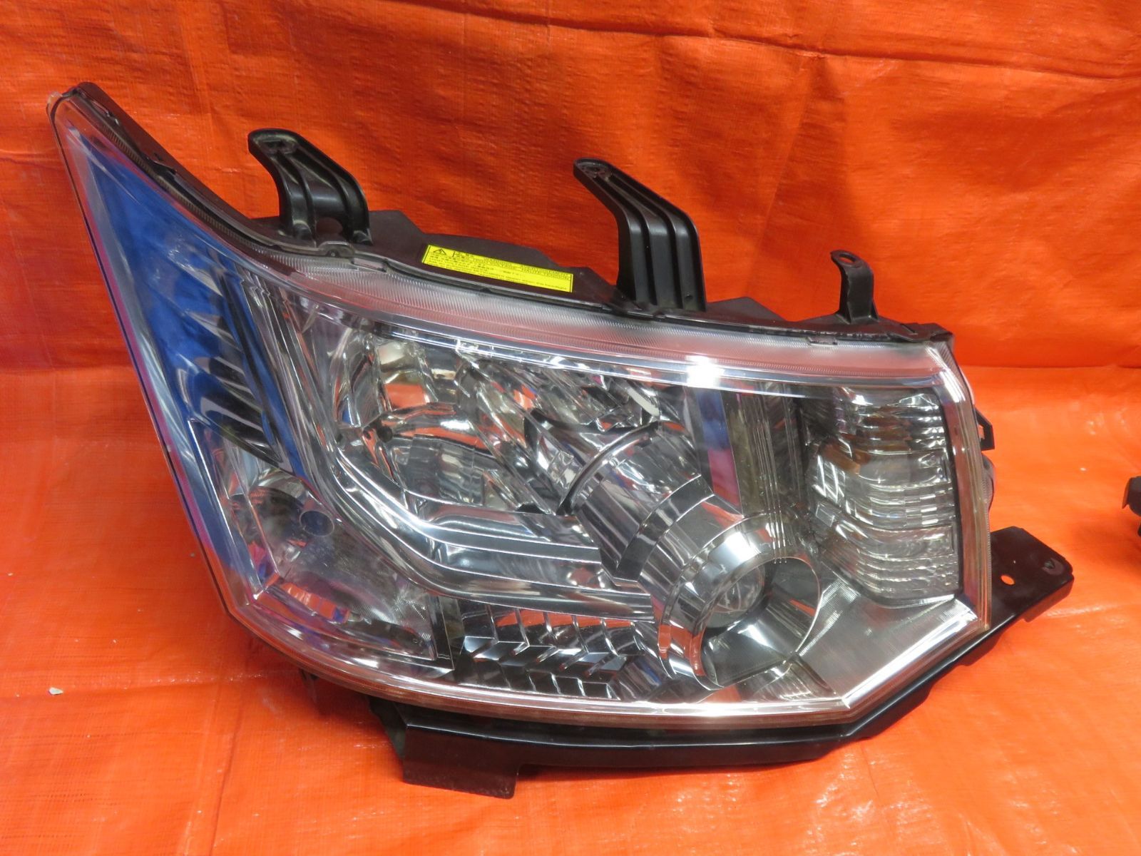 LF413* 点灯OK 三菱 デリカD5 CV5W ヘッドライト HID ヘッドランプ