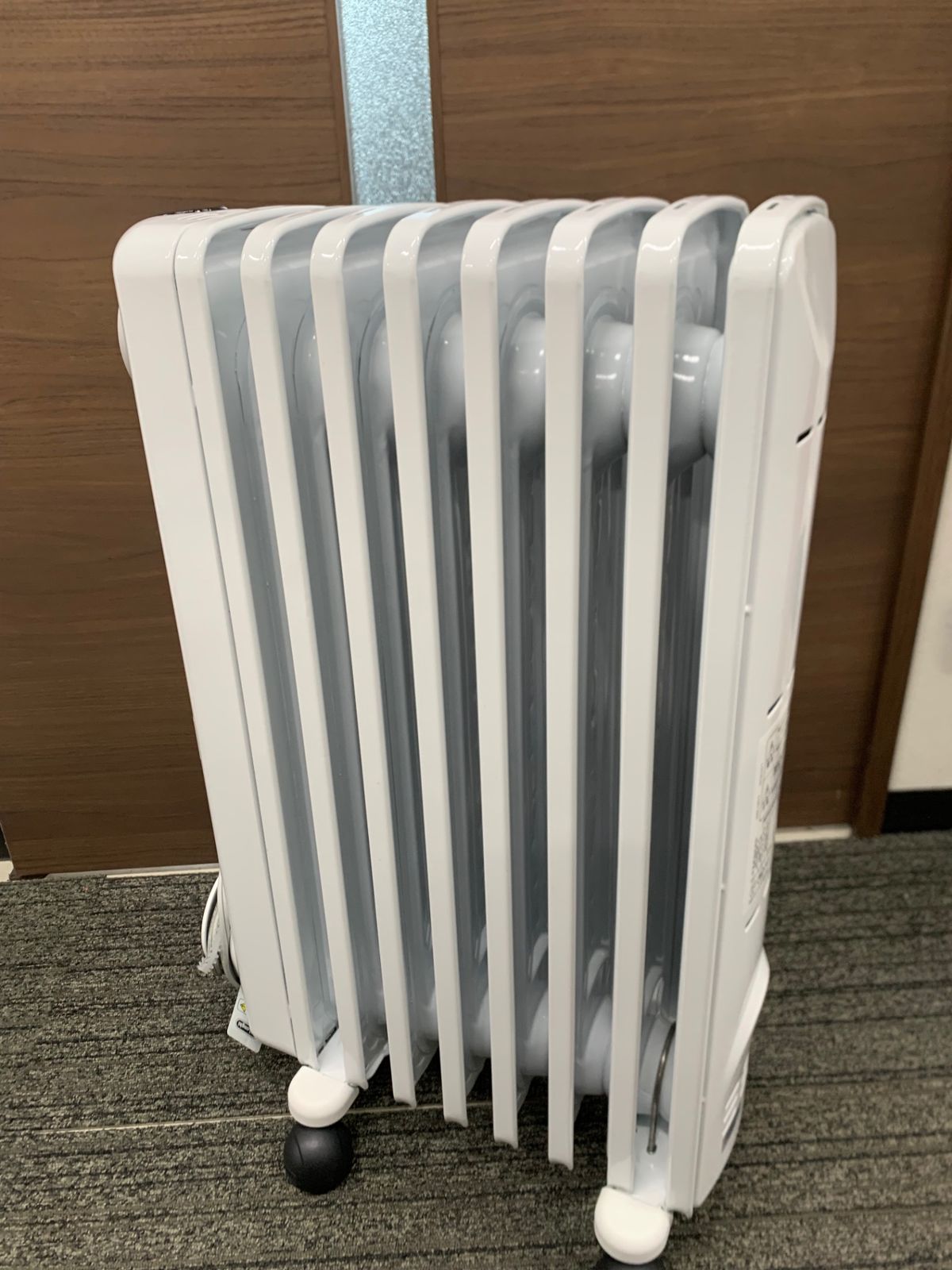 De'Longhi デロンギ オイルヒーター JRE0812 ホワイト - メルカリ