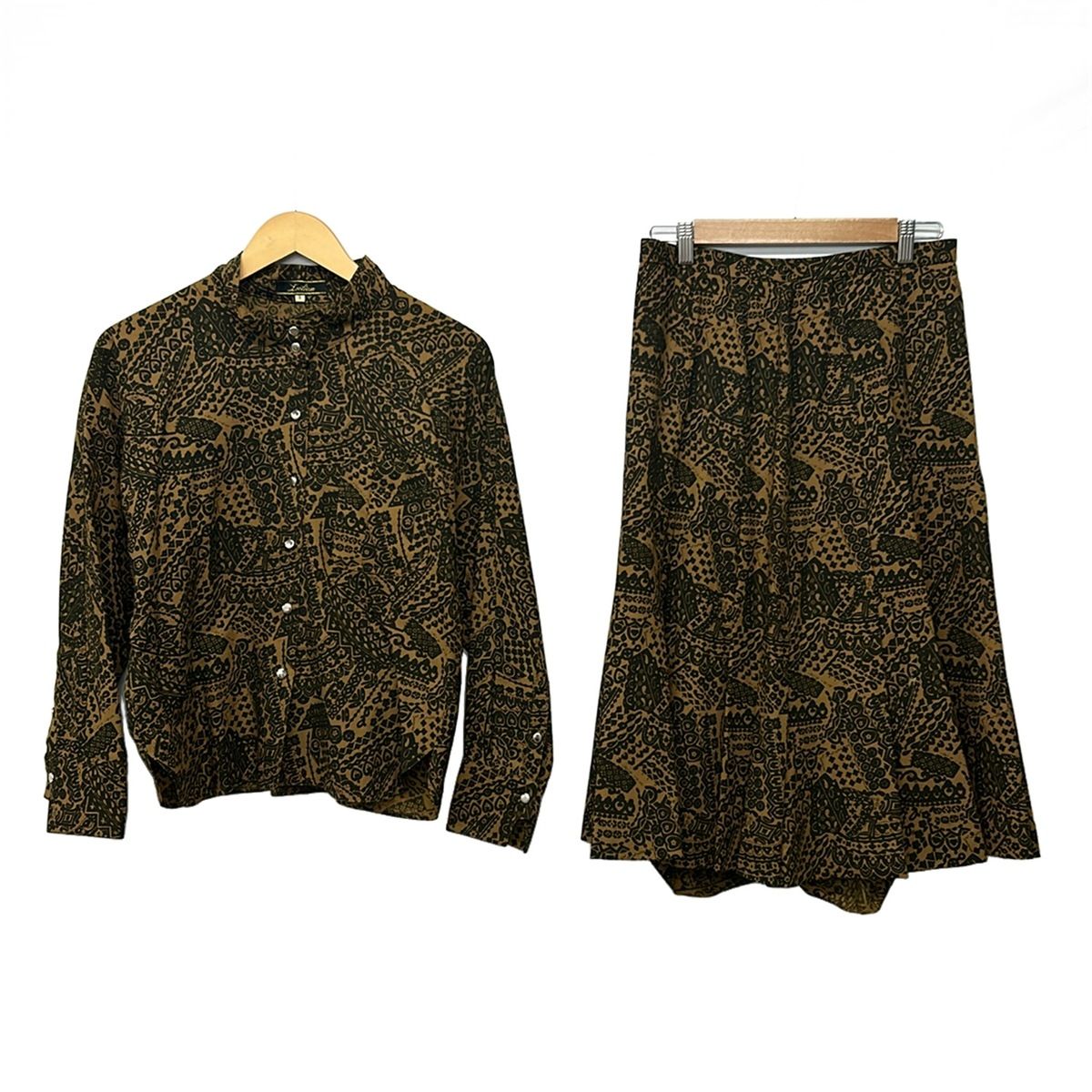 Leilian(レリアン) スカートセットアップ レディース美品 - ブラウン×黒 ペイズリー柄/ドルマンスリーブ