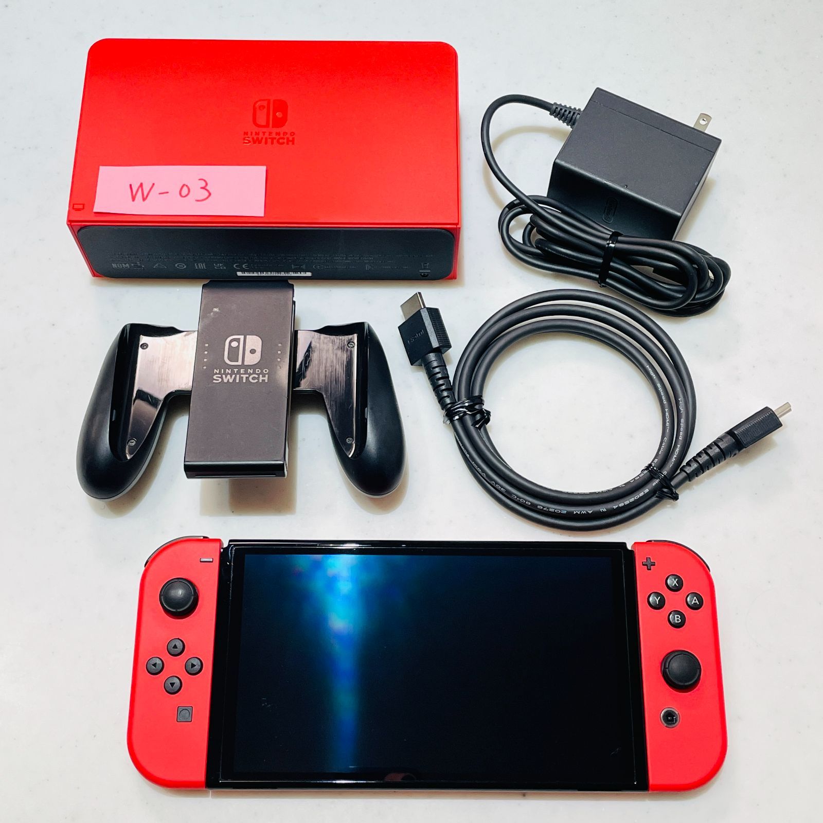 ニンテンドースイッチ 有機ELモデル マリオレッド 2023年製 美品 画面