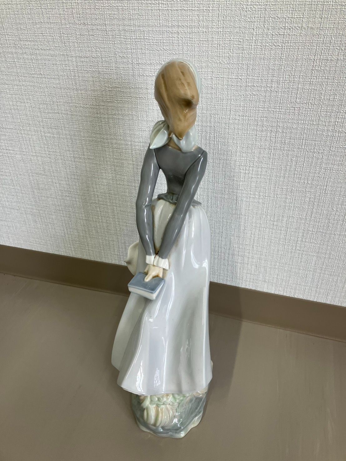 A1075-1/LLADRO/リヤドロ/海のそよ風/陶器/人形/フィギュア/ LLRDRO リヤドロ 海のそよ風 陶器 人形 フィギュア 547 - メルカリ