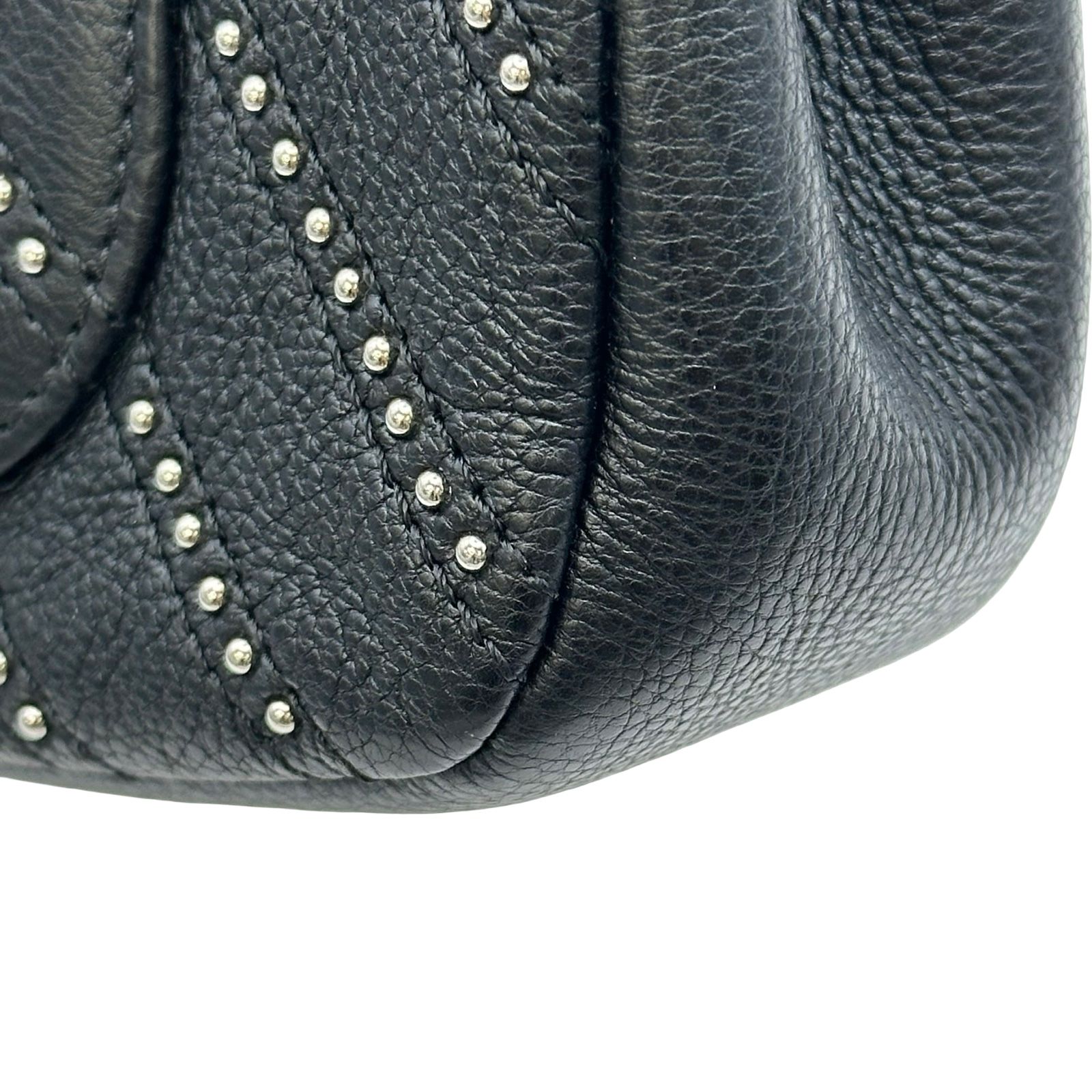 シャネル CHANEL シェブロンチェーンショルダー Vステッチ 24番台 