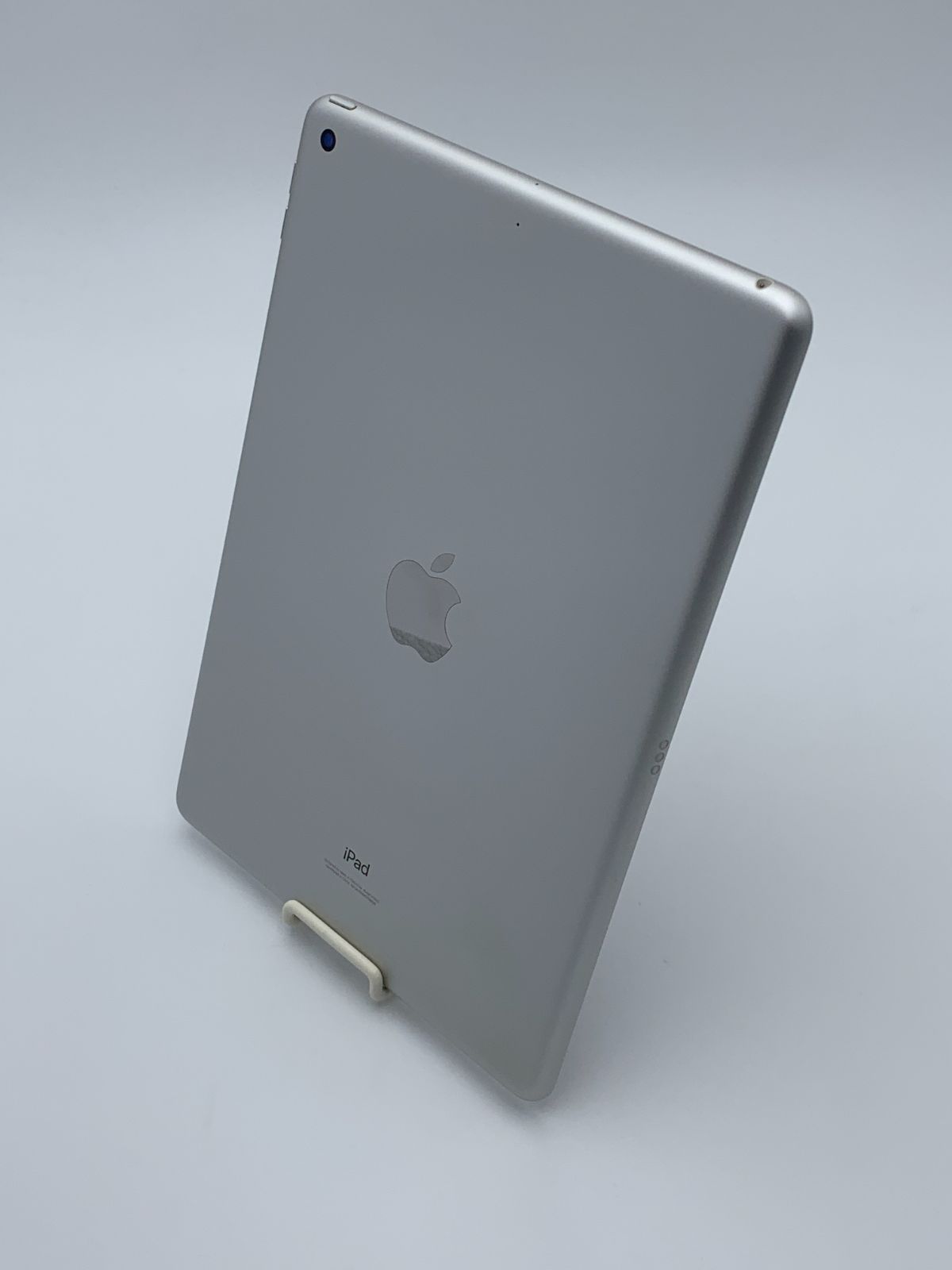 中古】iPad 第9世代 64GB シルバー (フレームキズ有) - メルカリ