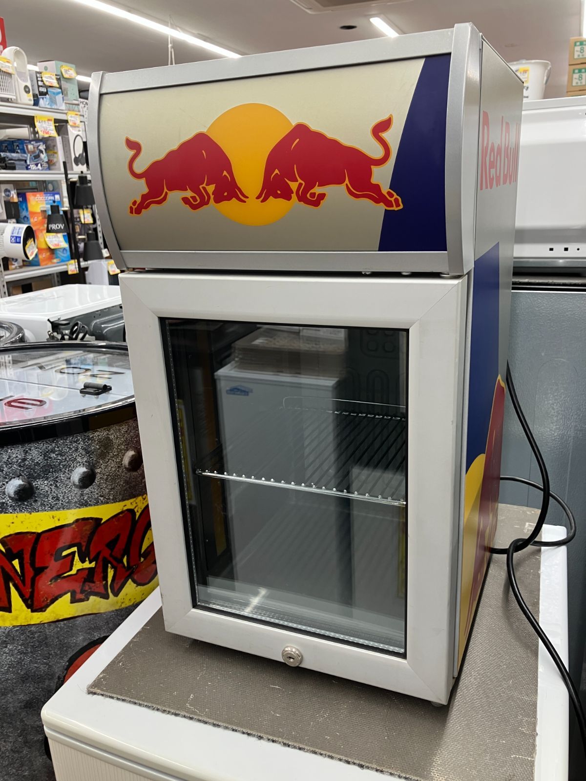 Red Bull 小型冷蔵庫 (A6-27) T - メルカリ
