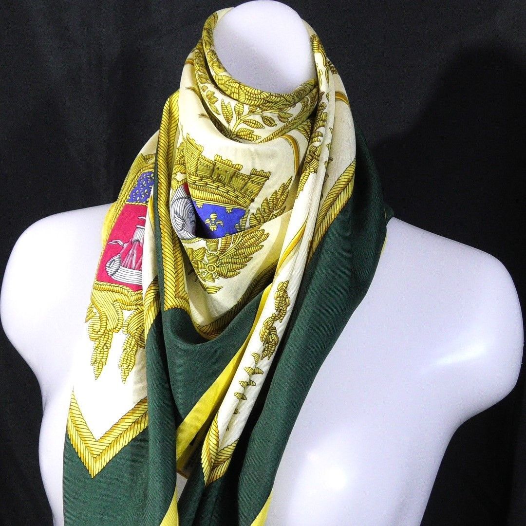 美品 HERMES エルメス 大判スカーフ カレ90シルク100％　D520 HERMES エルメス 大判スカーフ カレ90 シルク100％ D514 - メルカリ